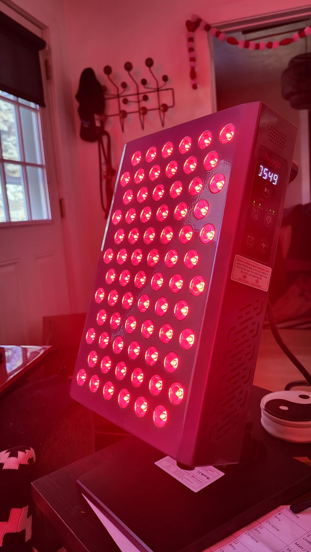 Hooga Red Light Therapy Panel Device - 630nm 660nm 810nm 850nm Red & Near Infrared Light Therapy, LED Light Therapy Lamp, 150 Quad Chip LEDs, Adjustable Brightness, Pulse Mode - ULTRA750 customer photo 1