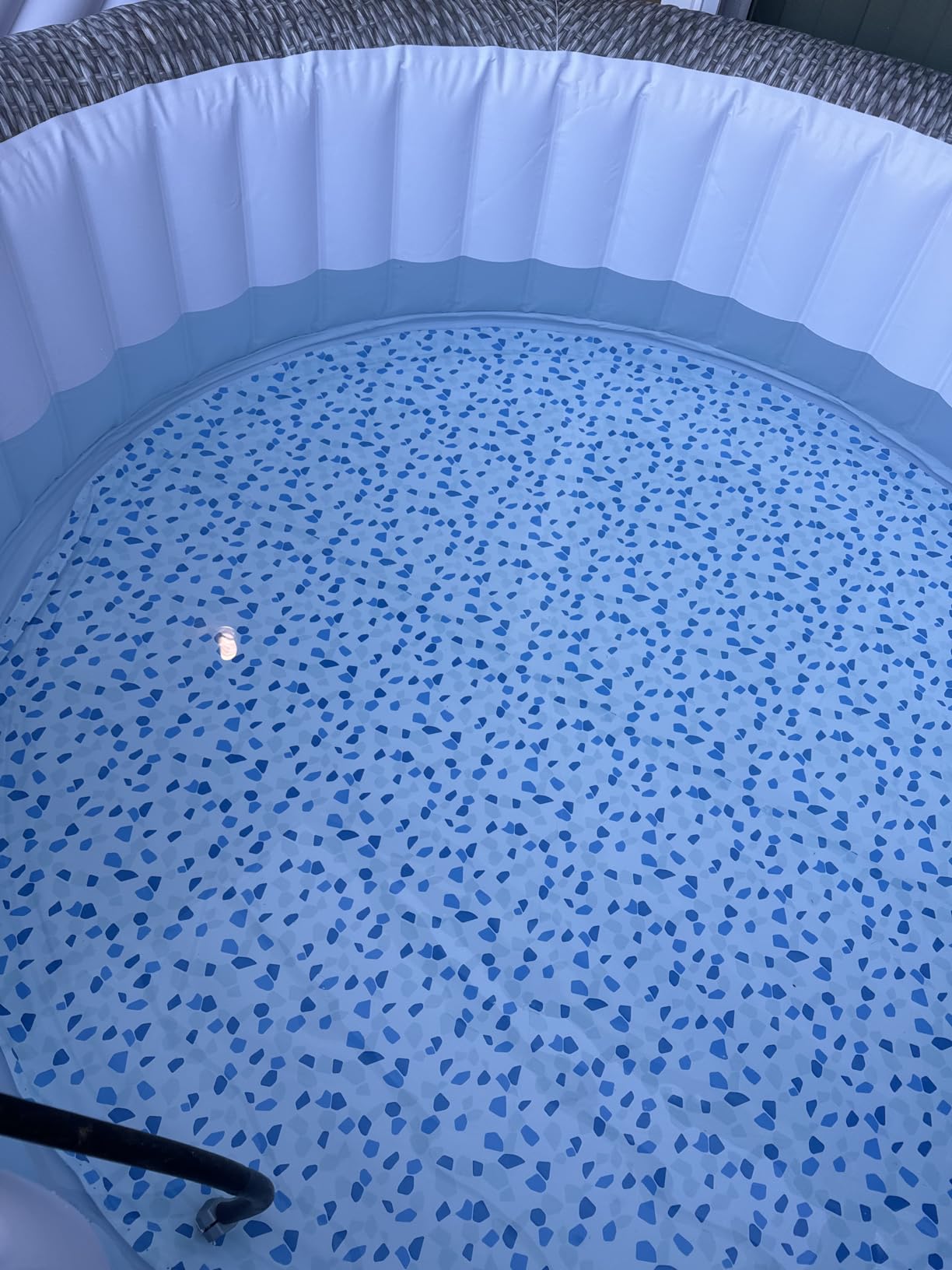 Coleman Sicily AirJet Large Round 5 to 7 Person Inflatable Hot Tub Portable Outdoor Spa with 180 AirJets and EnergySense Cover, Grey customer photo 5