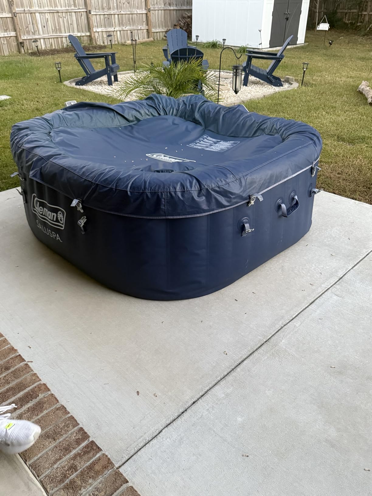 Coleman Hawaii AirJet Large Square 4 to 6 Person Inflatable Hot Tub Portable Outdoor Spa with 140 AirJets and EnergySense Cover, Grey customer photo 3