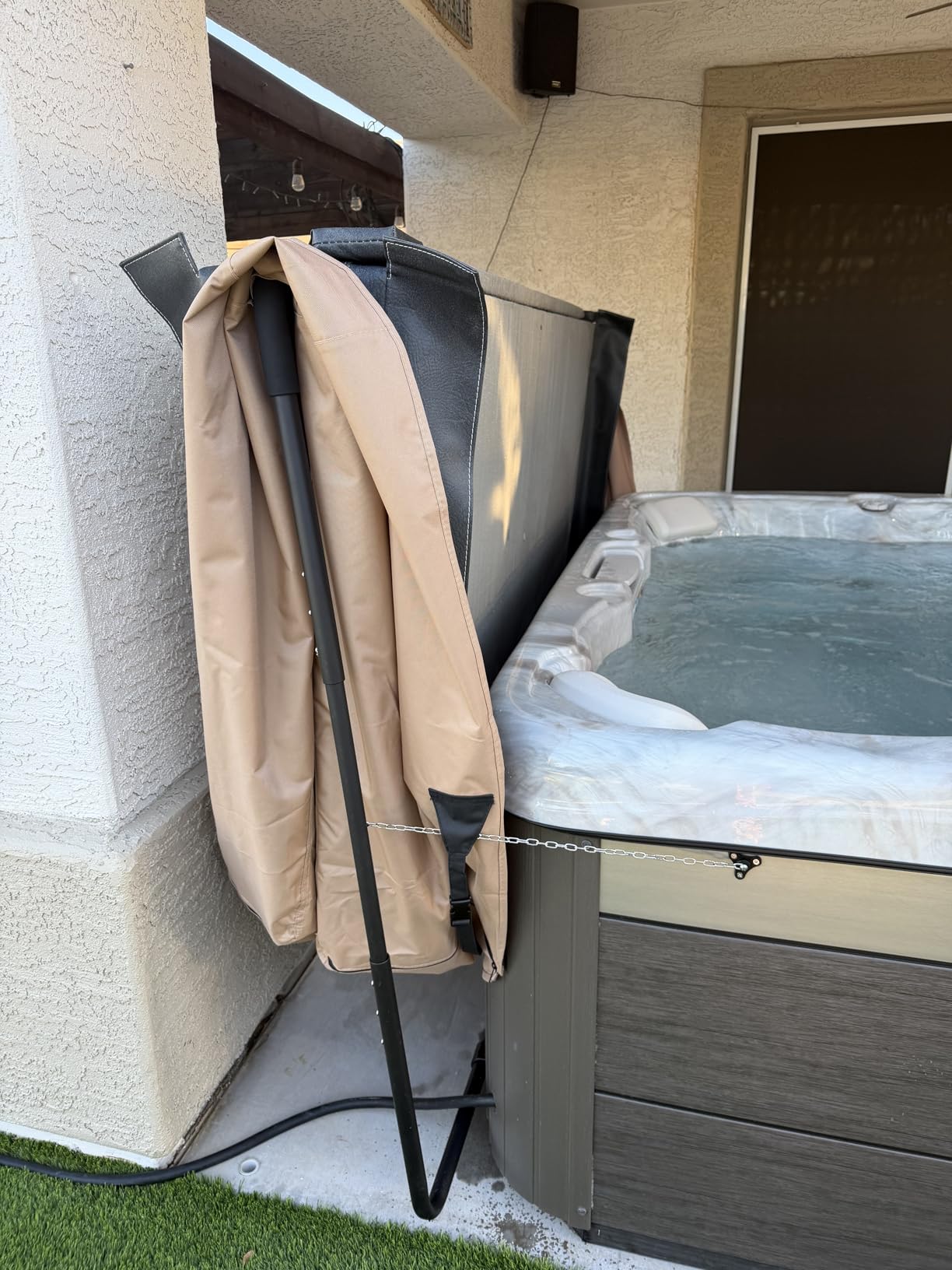iBirdie Outdoor Waterproof Hot Tub Cover 93 x 93 inch fit 92 x 92 or 91 x 91 or 90 x 90 Square SPA 600D Heavy Duty Weatherproof Protectors Protective Cover Cap customer photo 2