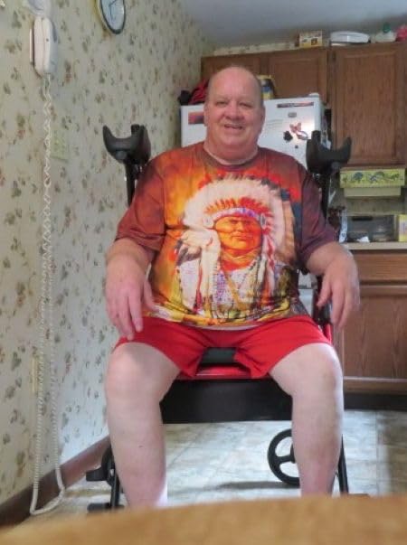 ELENKER Heavy Duty Upright Walker, Bariatric Stand Up Rollator Walker with Extra Wide Padded Seat & Backrest, Supports Up to 500 lbs, for Senior, Green customer photo 2
