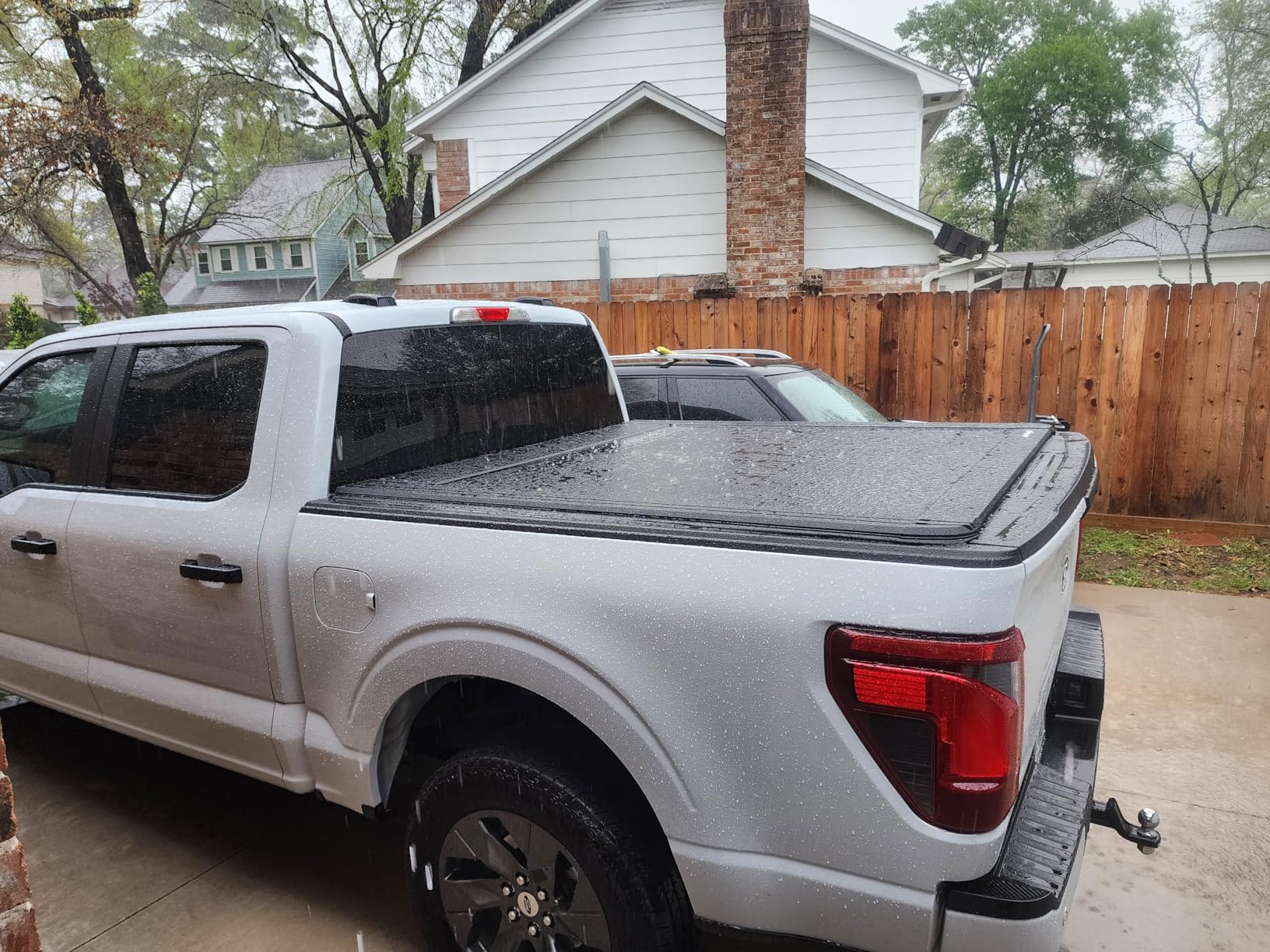 Bestwyll Retractable Hard Tonneau Cover Fits Ford F-150 2015-2026 5.5 Ft Short Bed,BoxLink Compatible,Original Hole Installation,Smooth Spring-Loaded Operation, (incl. Raptor/Lightning) | B22c | customer photo 1