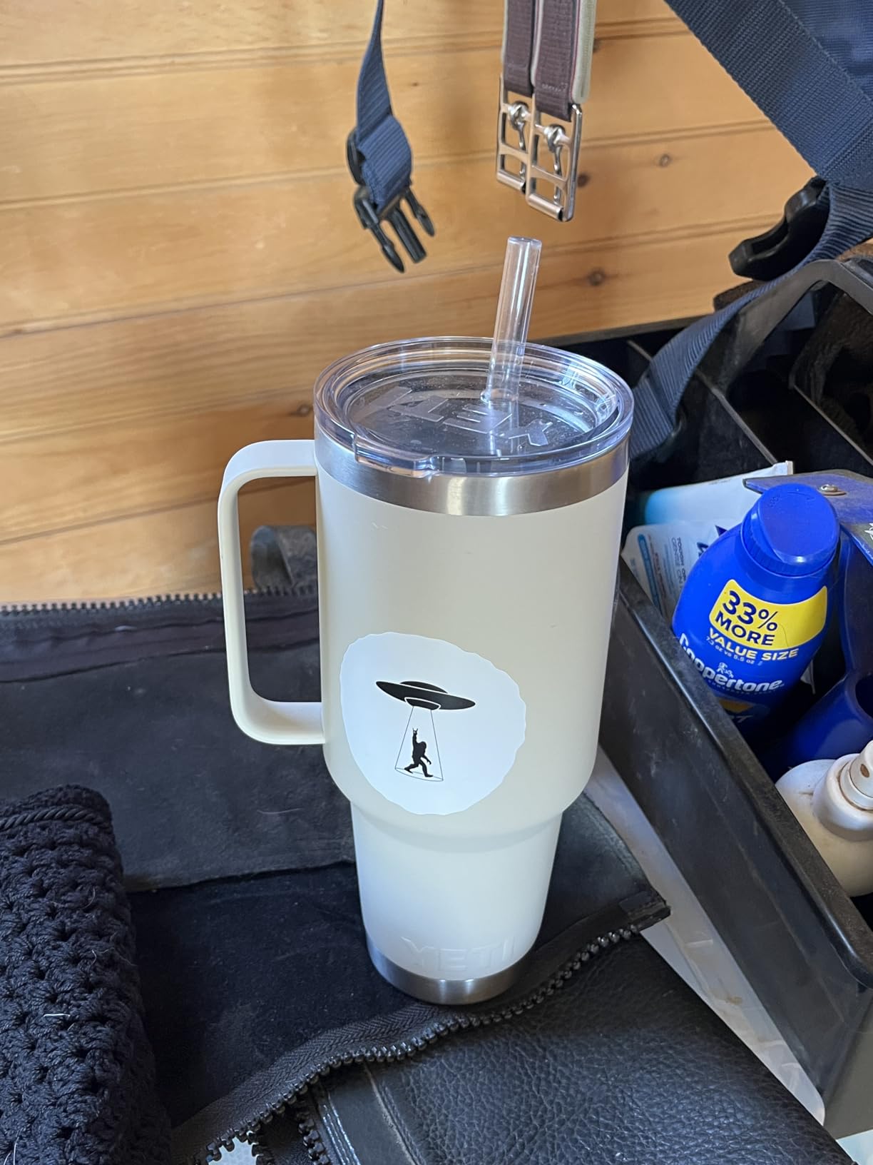 YETI Rambler 42 oz Tumbler with Handle and Straw Lid, Travel Mug Water Tumbler, Vacuum Insulated Cup with Handle, Stainless Steel, Seafoam customer photo 1