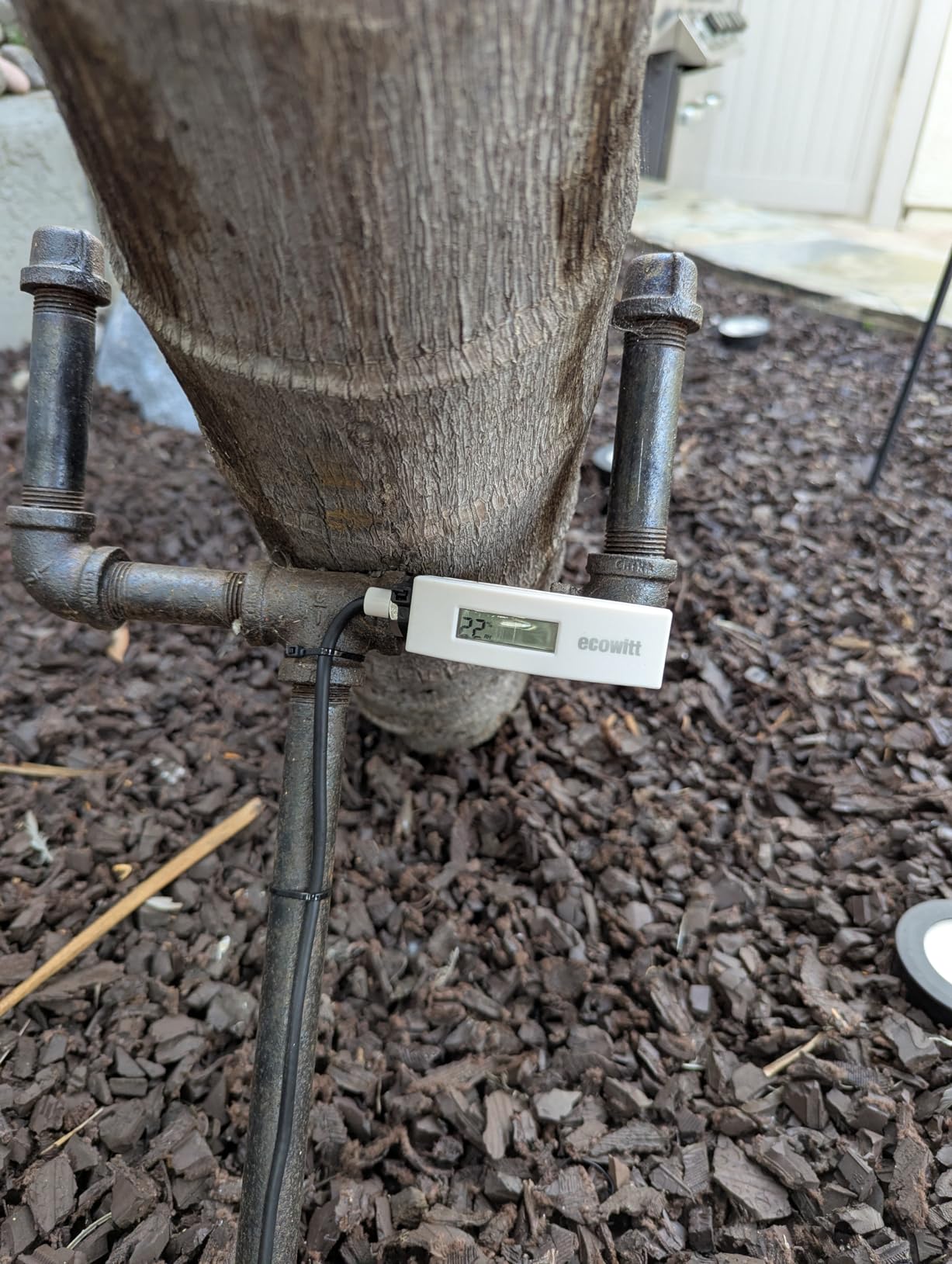 ECOWITT WH51L Soil Moisture Sensor with 1m/3.28ft PVC Wire Probe, LCD Display, Needs to Pair with Wi-Fi Gateway, 915 MHz customer photo 2
