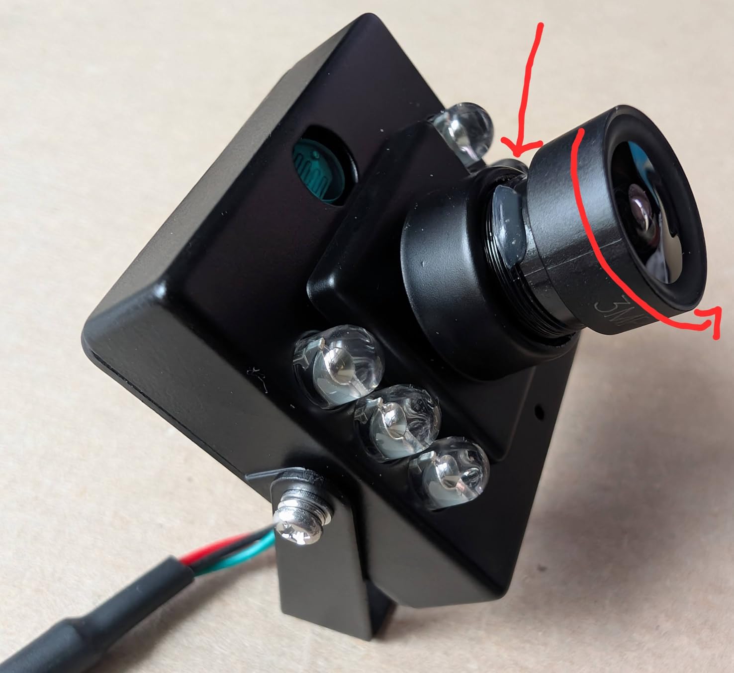 Arducam 1080P Day & Night Vision USB Camera for Computer, 2MP Automatic IR-Cut Switching All-Day Image USB2.0 IMX462 Webcam Board with 940nm IR LEDs for Windows, Linux, Android and Mac OS customer photo 1