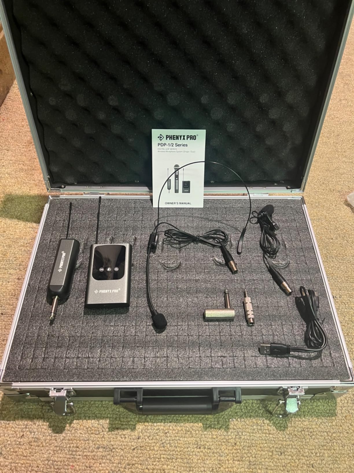 Phenyx Pro Single Digital Wireless Microphone System, w/Mini Receiver, Bodypack Transmitter, 15 Channels in 900MHz UHF Band, Headset/Lapel Microphone for Karaoke, Singer, Church, Wedding (PDP-1-1B) customer photo 2