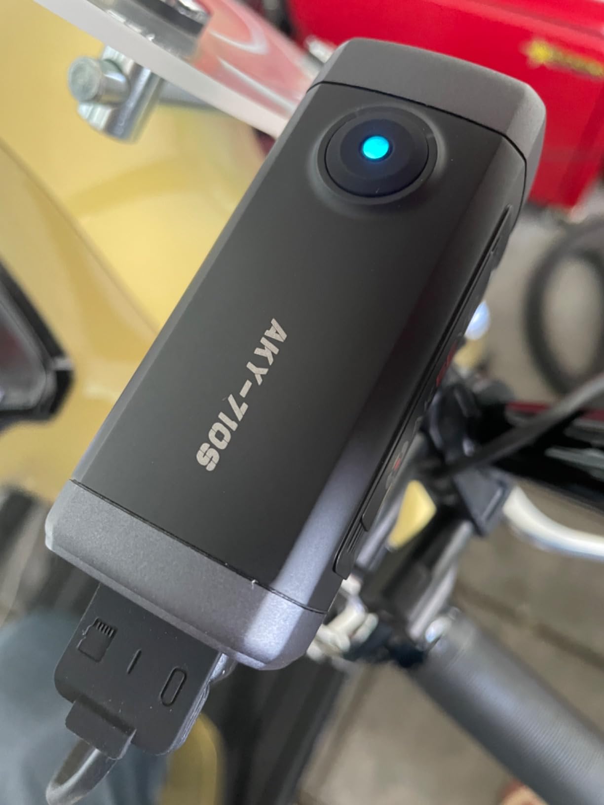 AKEEYO AKY-710S Motorcycle Camera 4K 28fps, 2K 55fps, Wide-Angle 142°, IP67, 5MP, Loop & Emergency Recording, Parking Monitor, Motorcycle Bike, Outdoor Sports, Rechargeable, 64GB Card Included customer photo 2