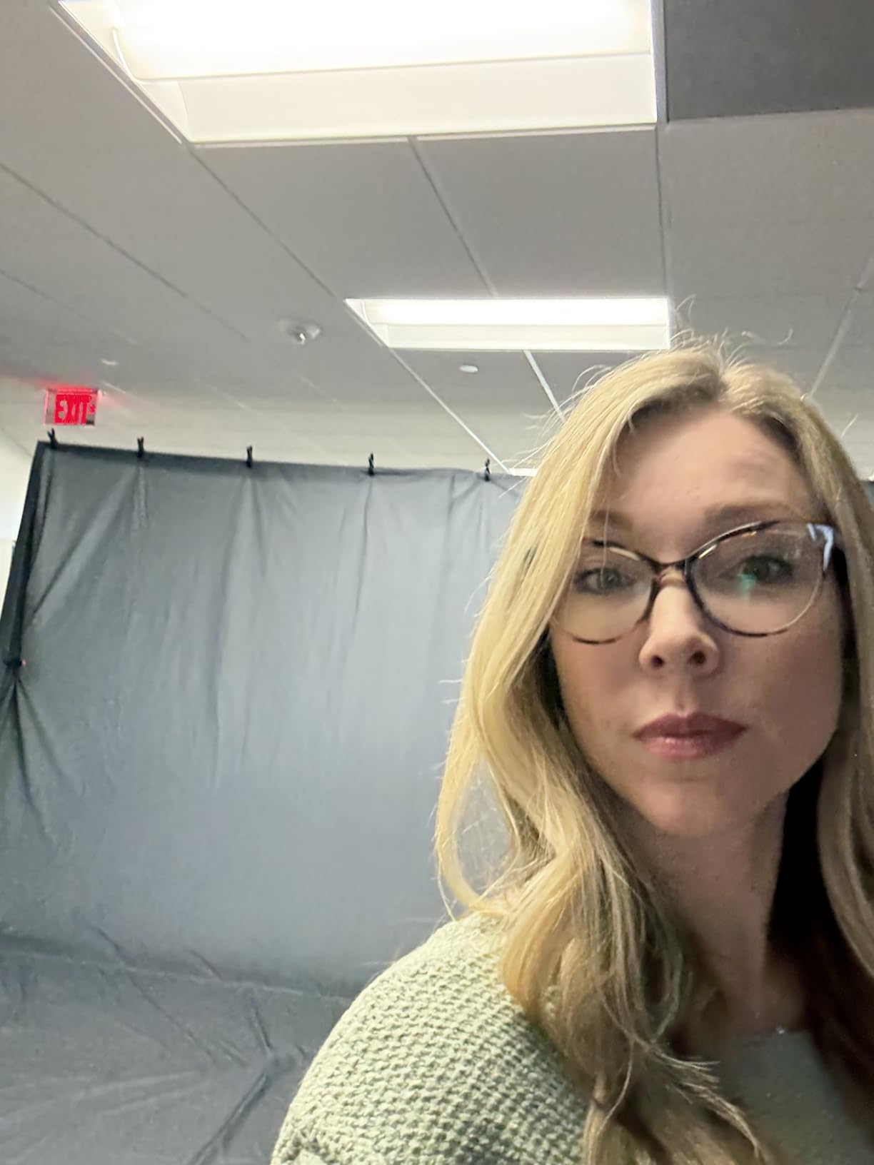 HYJ-INC Photo Video Studio 20ft (Wide) x 10ft (Tall) Heavy Duty Adjustable Width & Length Photography Backdrop Stand Background Support System Kit with Spring Clamps, Sandbags, Carry Bag customer photo 1