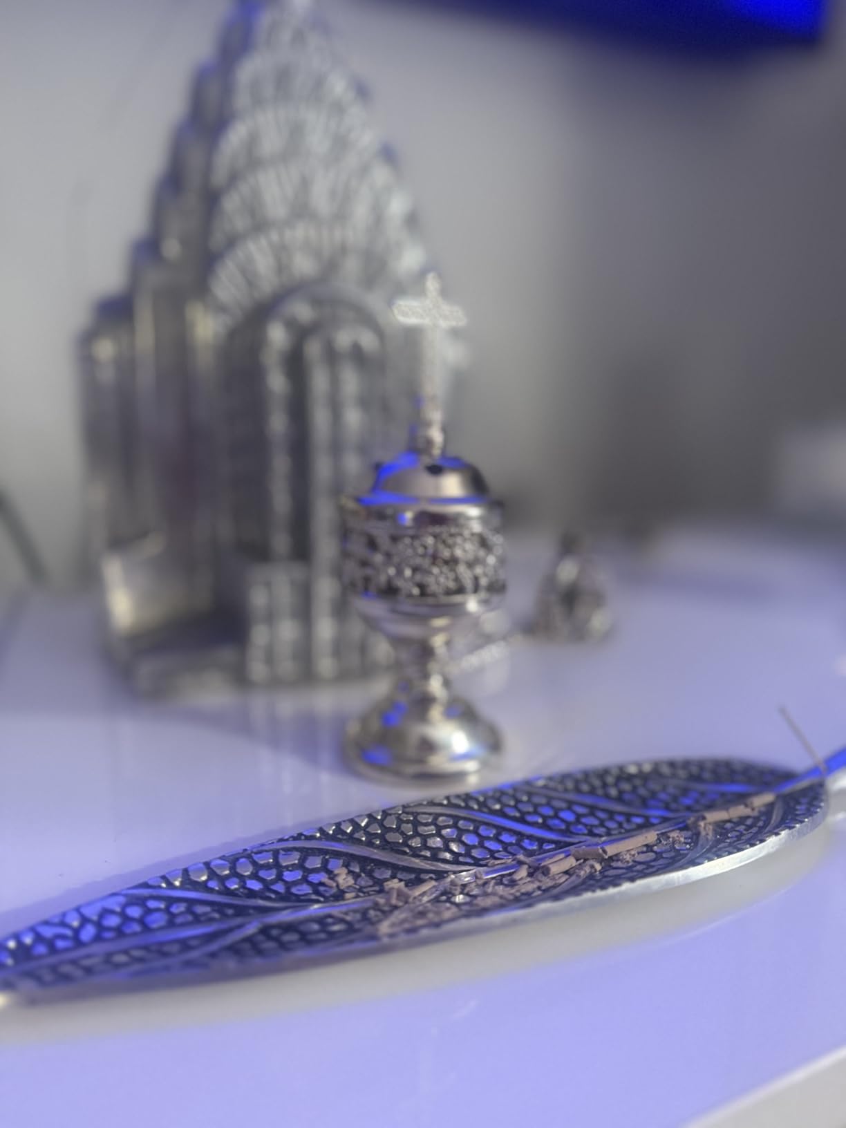 Yawlsow Incense Burner, Frankincense Charcoal Incense Stand, Bakhoor Incense Burner Holder, Ideal for Aromatherapy, Yoga and Spa, Home and Christian Church Censer, (Gold) customer photo 2