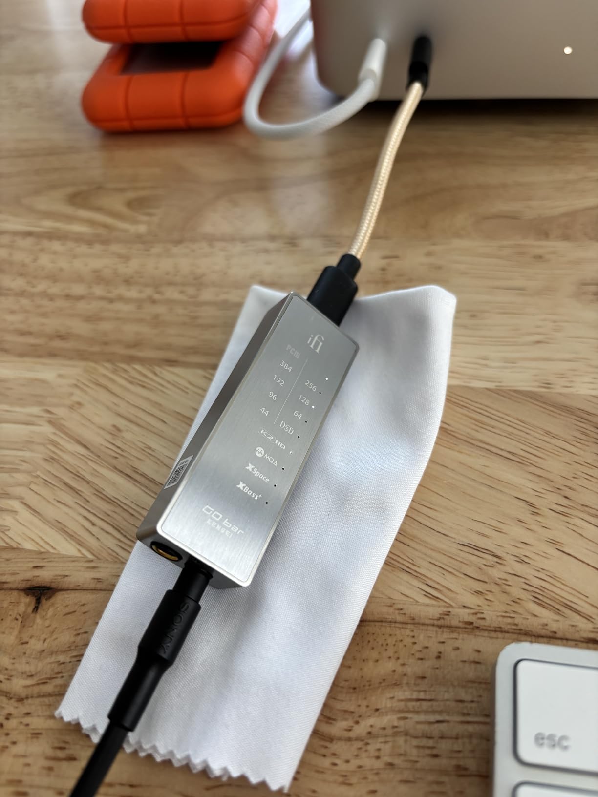 iFi GO bar Kensei - Portable DAC/Headphone Amp Featuring K2HD Technology - Hi-Res PCM 384kHz/DSD256 - Analogue XBass+ and XSpace Processing customer photo 2