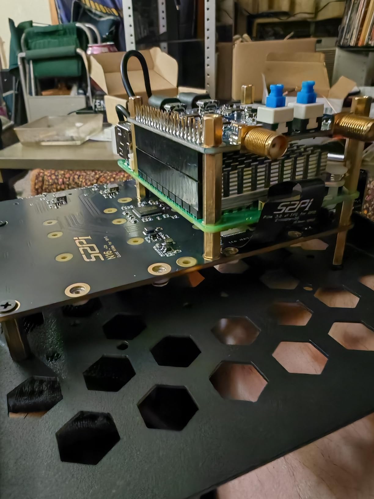 Nooelec Flycatcher - High Performance Dual-Channel RTL-SDR Raspberry Pi HAT for Flight Tracking & Aviation Monitoring. ADS-B 1090MHz and UAT 978MHz Software Defined Radio w/Local & Remote LNA Bypass customer photo 1