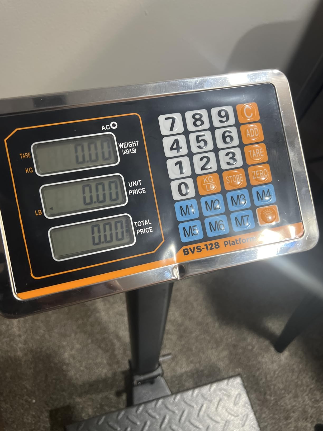 Bonvoisin Digital Platform Scale 660LBs Heavy Duty Floor Scale KG/LB Switchable Postal Shipping Scale for Weighing Packages, Luggage, Suitcases, Boxes customer photo 1