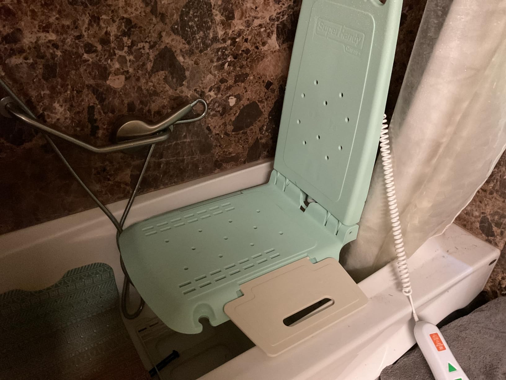 SuperHandy Portable Floor Lift and Bath Lift for Seniors, Foldable, 330 LBS Capacity, IP68 Waterproof, Ergonomic Seat [Patented] customer photo 1