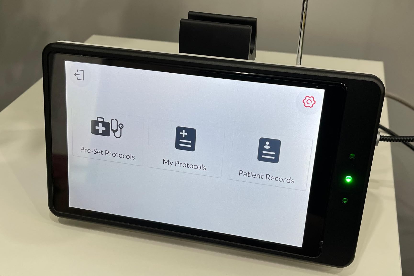 Cold Laser Therapy System with LCD Touch Screen, High Power Red Light Therapy Machine for Vet/Human, Near Infrared Light for Joint Muscle Relief - 980nm+810nm+635nm customer photo 1