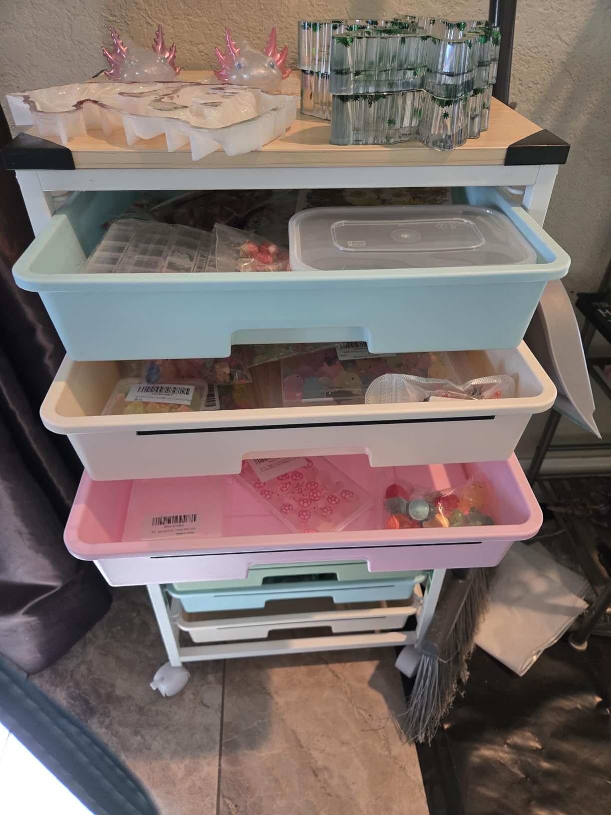 Rolling Storage Cart, Rainbow Cart with 8 Drawers and Wooden Tabletop, Teacher Organization for Classroom, Art Cart for Classroom,Office,Bedroom,Rainbow customer photo 2