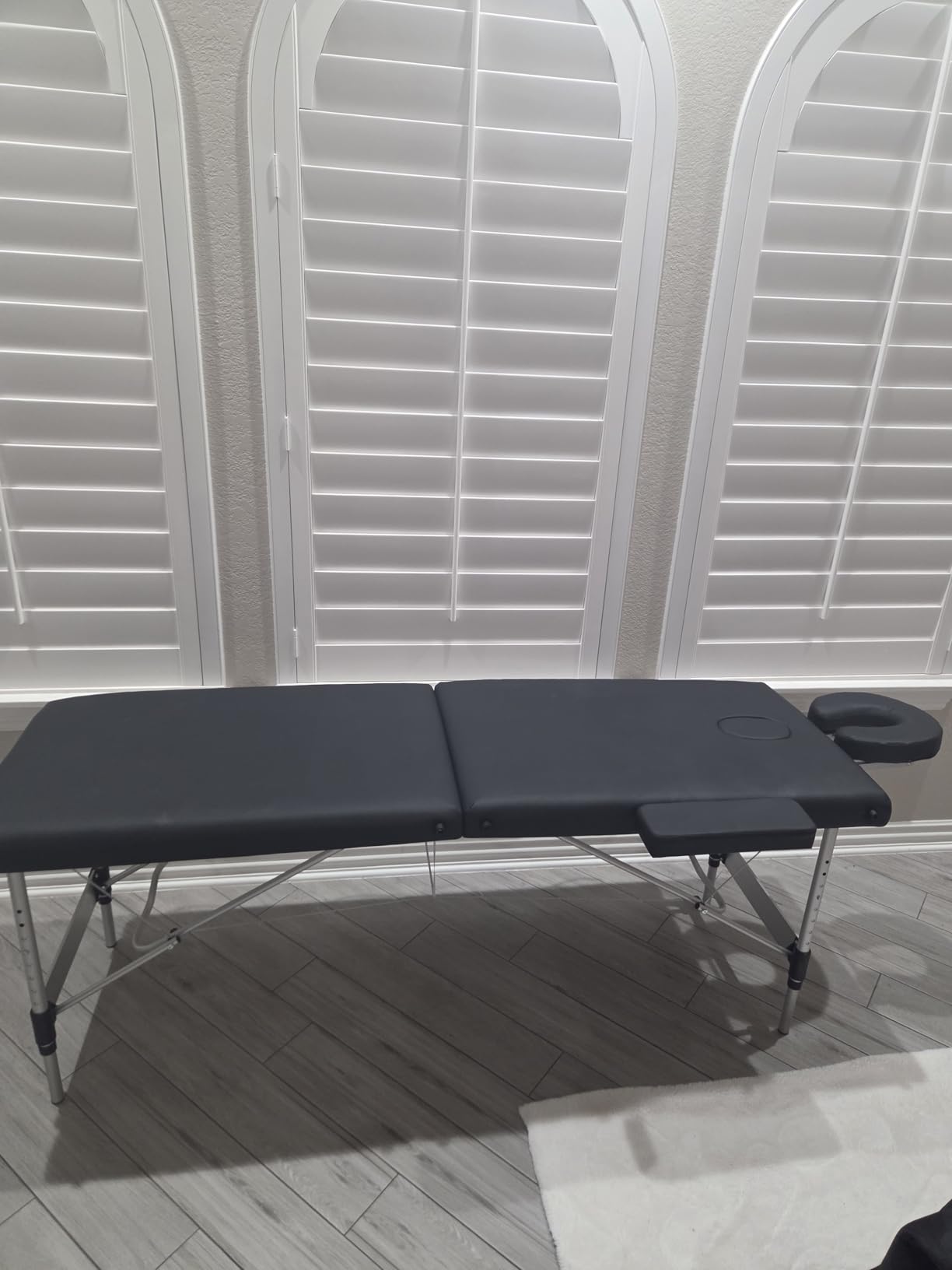 Brelley Massage Table Portable, 2-Fold Lash Bed with Side Pocket, Adjustable Height, Sturdy Aluminum Frame customer photo 2