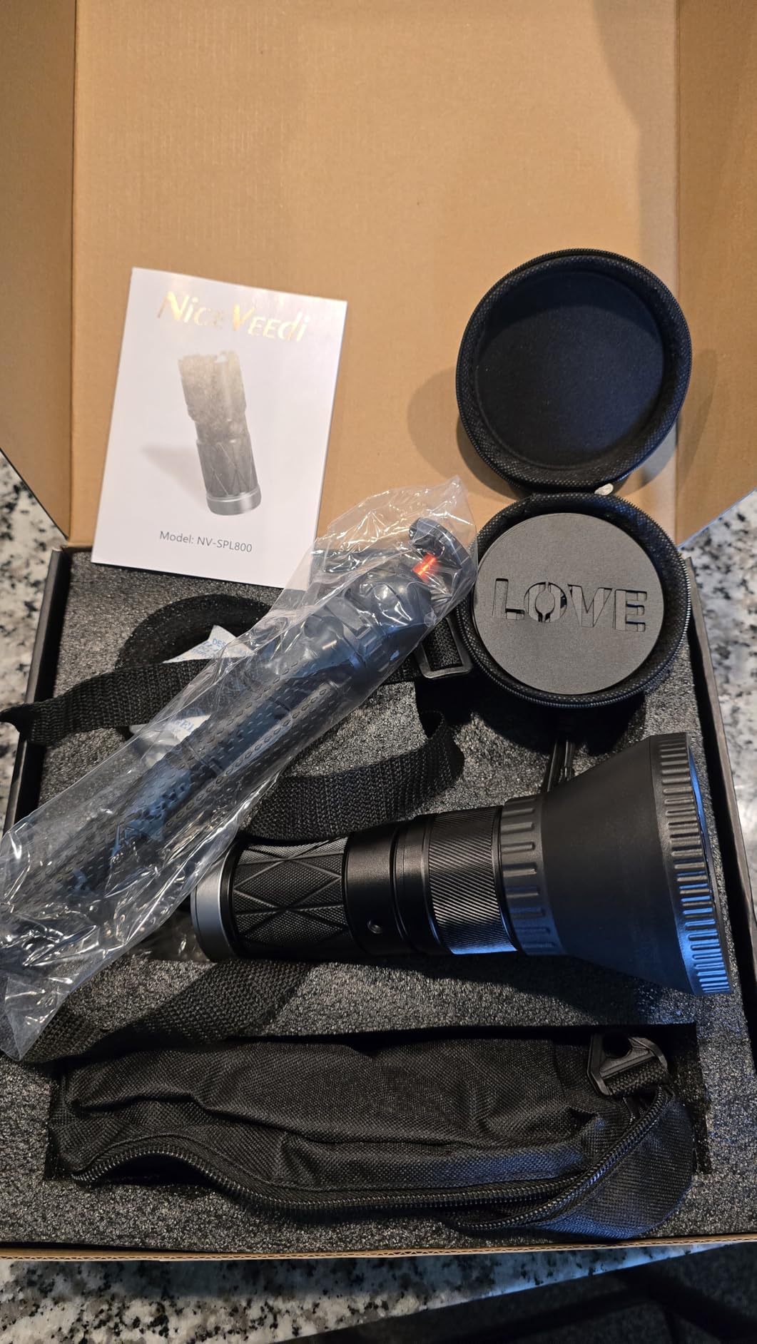NiceVeedi 4-Color Handheld Photography Lighting Kit with 15 GOBO Filters & Tripod, 6000mAh Rechargeable Photography Flashlight with Diffusion, Zoomable Lighting for Video Recording/Sunset customer photo 1