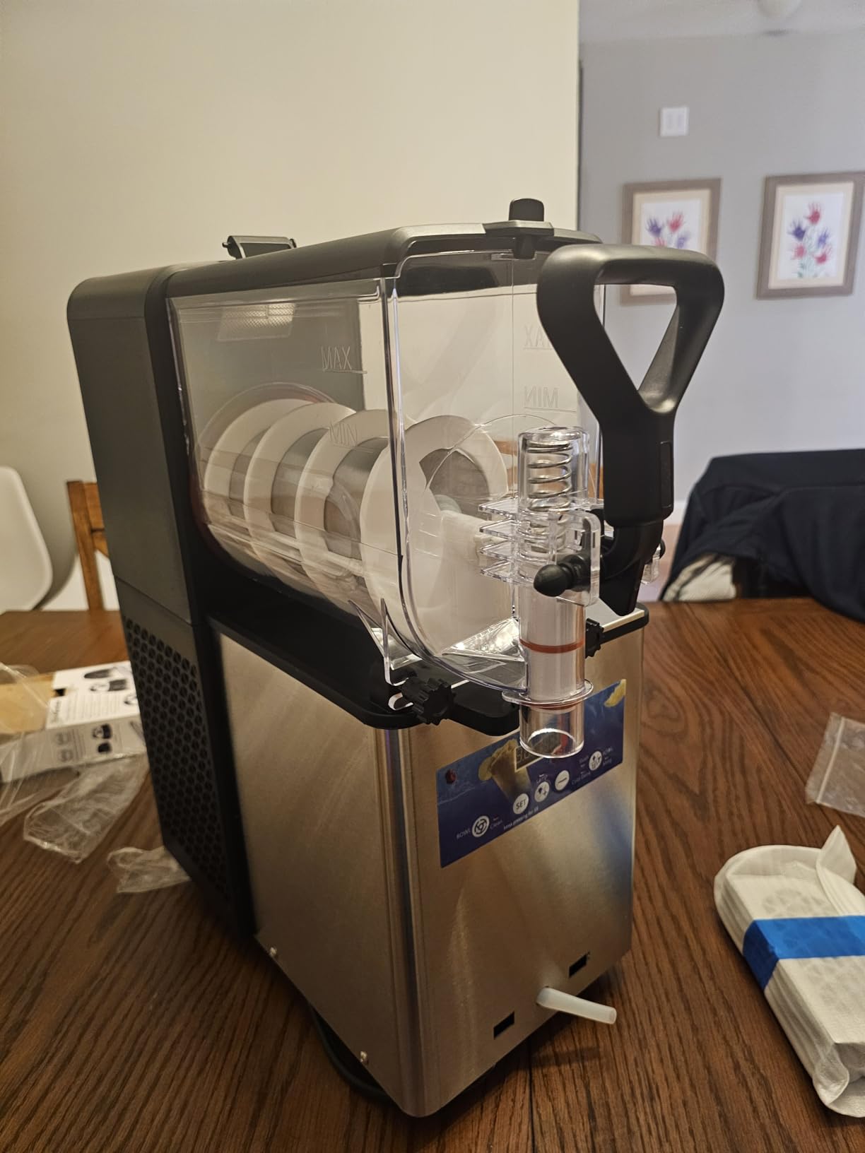30L 8 Gal Commercial Margarita & Slushy Machine,1100W 110V Frozen Drink Maker Smoothie Machine for Bar,Electric Large Slushie Machine with Self-cleaning Mode,For Alcohol Beverage Cocktail Juice customer photo 1