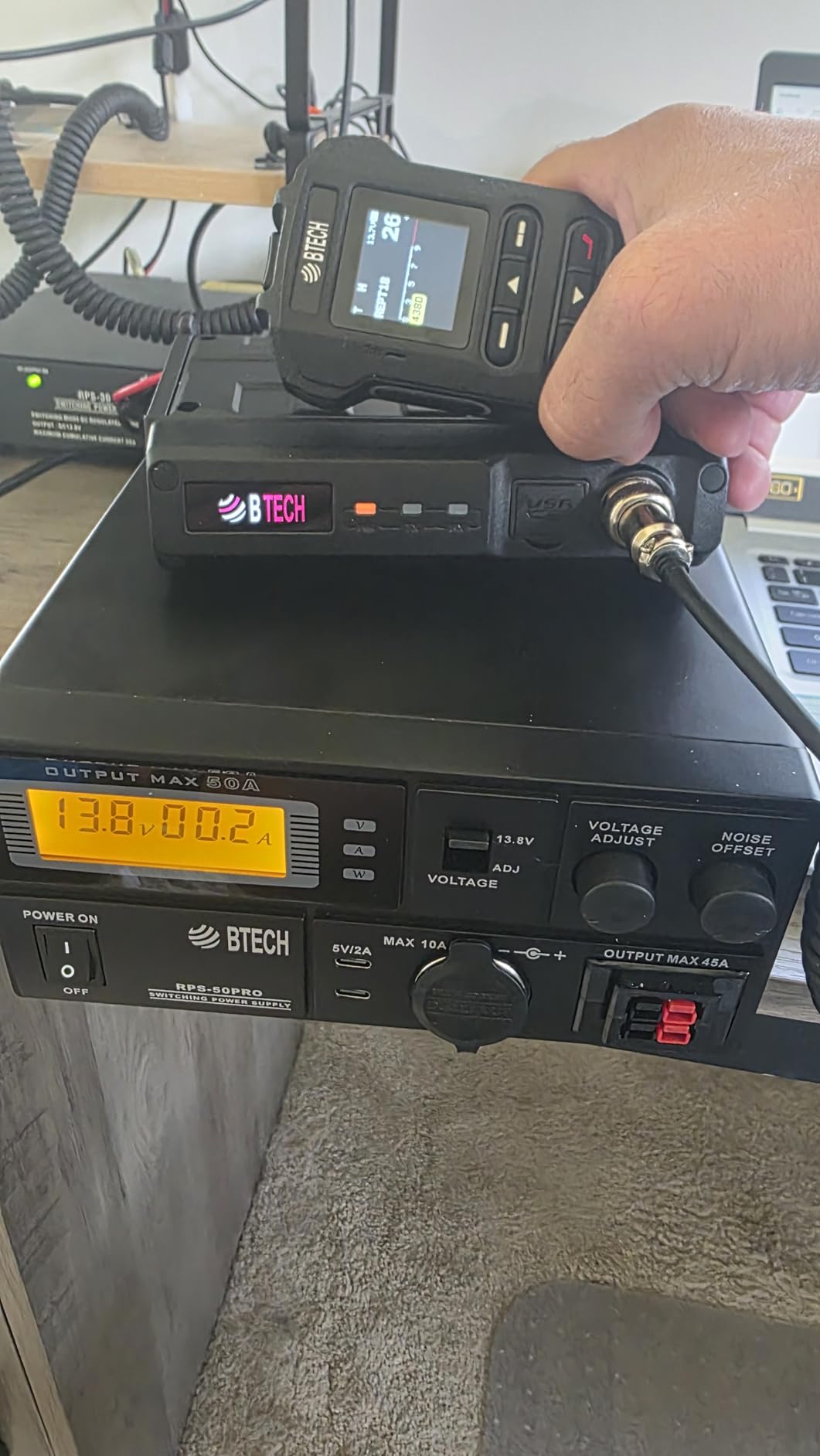 BTECH RPS-50PRO 50A (50 Amp) Regulated Power Supply, AC-to-DC Bench Convertor, Adjustable 9-15V (Fixed 13.8V Option), Anderson Powerpole Connectors, Noise Offset, USB-C, and Cigarette Plug Outputs customer photo 1