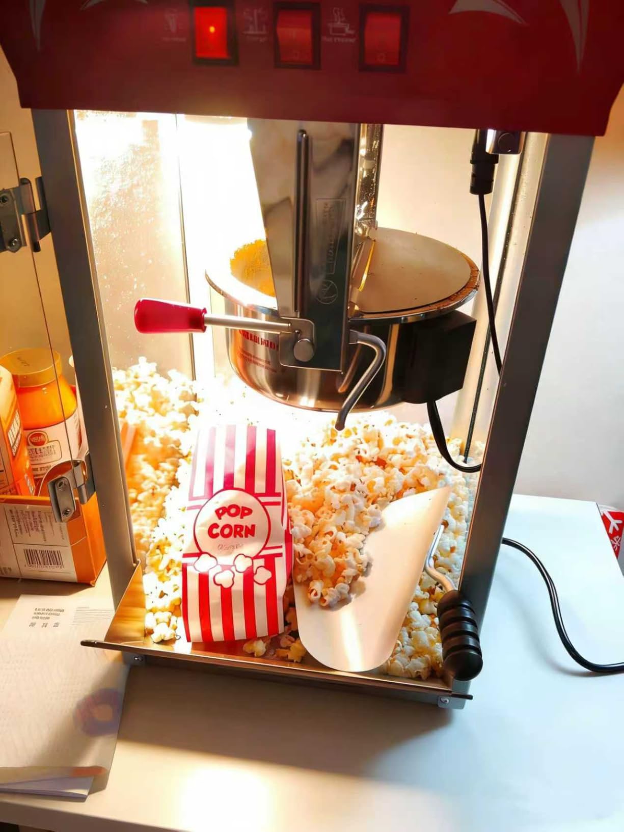 20 Oz Commercial Popcorn Machine, 1440 W, Movie Theater Popcorn Machine, Black Tabletop Pop corn Machine with 3-Switch Control & Steel Frame Tempered Glass Doors customer photo 2