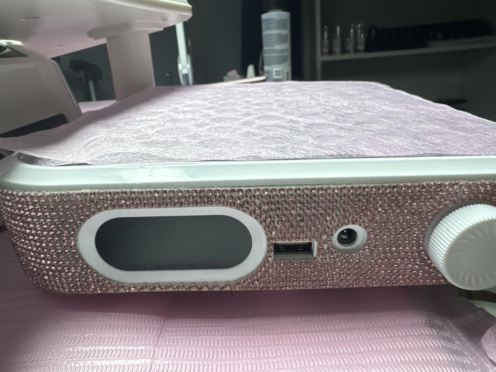 Nail Dust Collector, Rechargeable Dust Collector Nail Tech, Powerful Vacuum Fan Vent Dust Collector Extractor Dust Suction Machine for Acrylic Nails Polishing, Nail Salon&Home, Pink customer photo 1