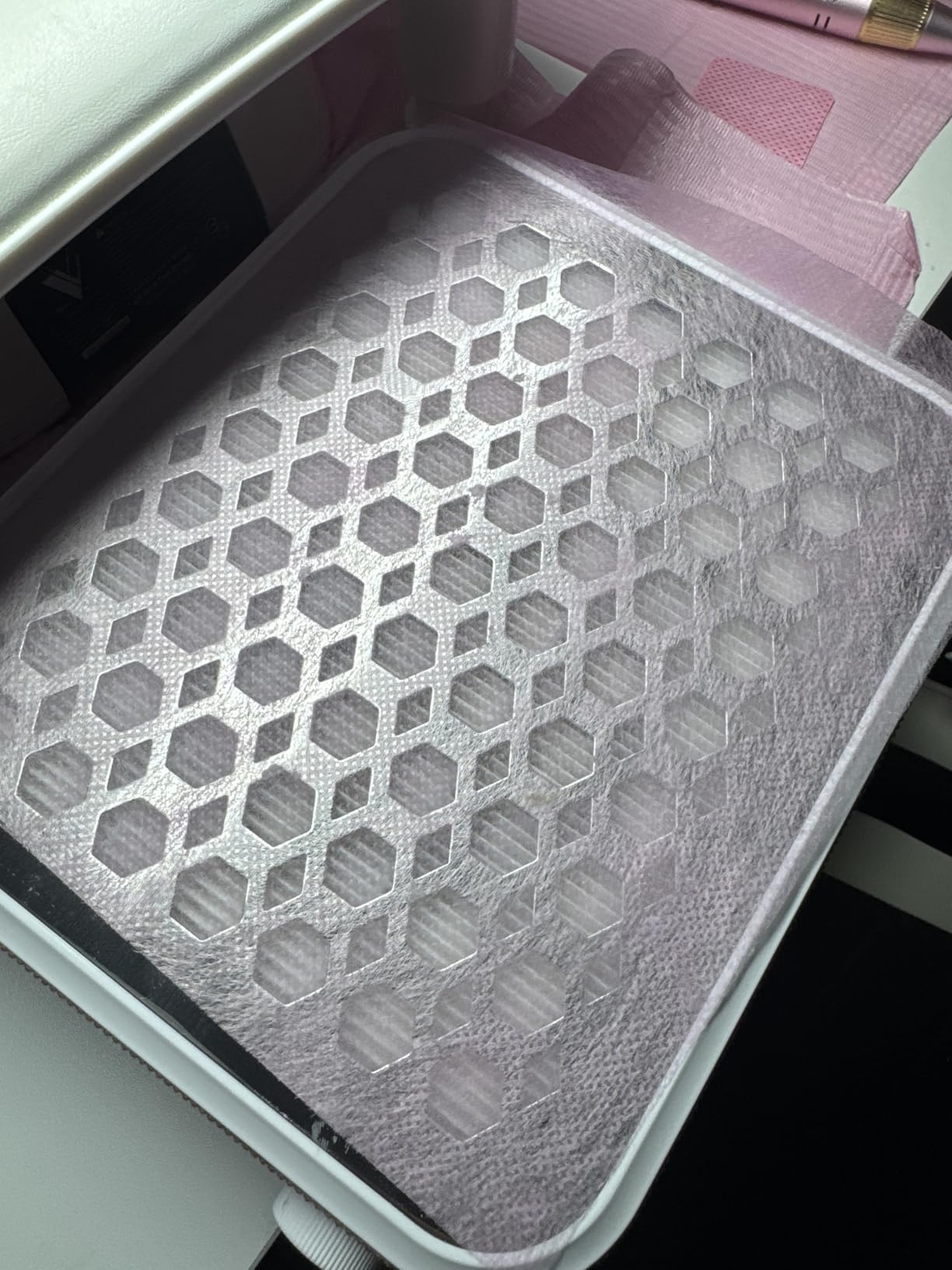 Nail Dust Collector, Rechargeable Dust Collector Nail Tech, Powerful Vacuum Fan Vent Dust Collector Extractor Dust Suction Machine for Acrylic Nails Polishing, Nail Salon&Home, Pink customer photo 2