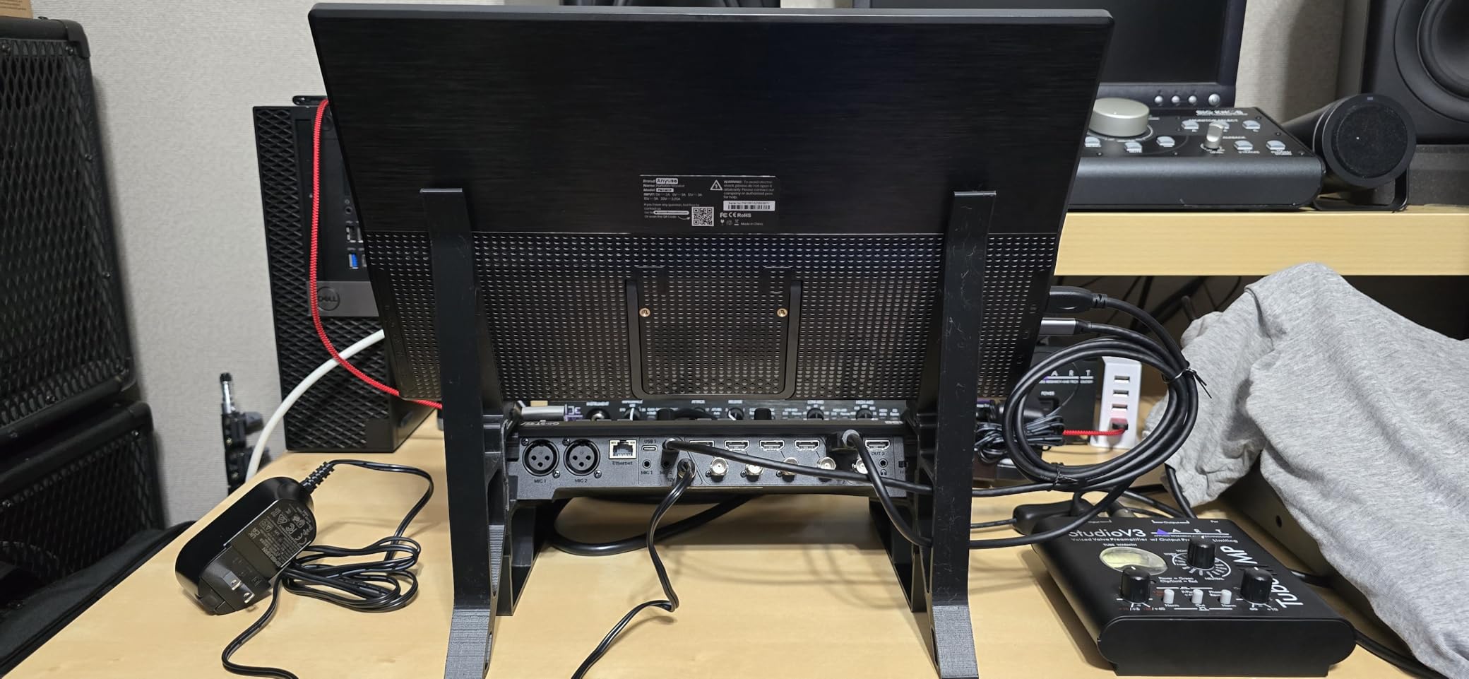 Osee GoStream Duet 8 ISO, 8 Channels Video Switcher with 4 4K-HDMI, 4 SDI, and 4 NDI HX/ 4 SRT/ 4 RTMP/ 2 Webcam customer photo 1