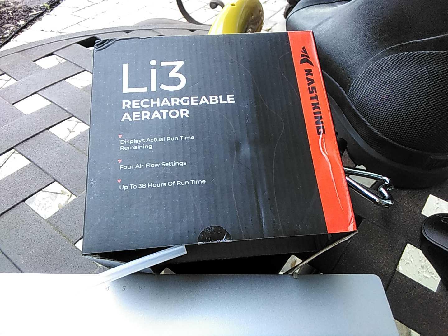 KastKing Li3 Rechargeable Live Bait Aerator, Lithium-Ion Battery, LCD Runtime Display, Large Aeration Stone customer photo 2