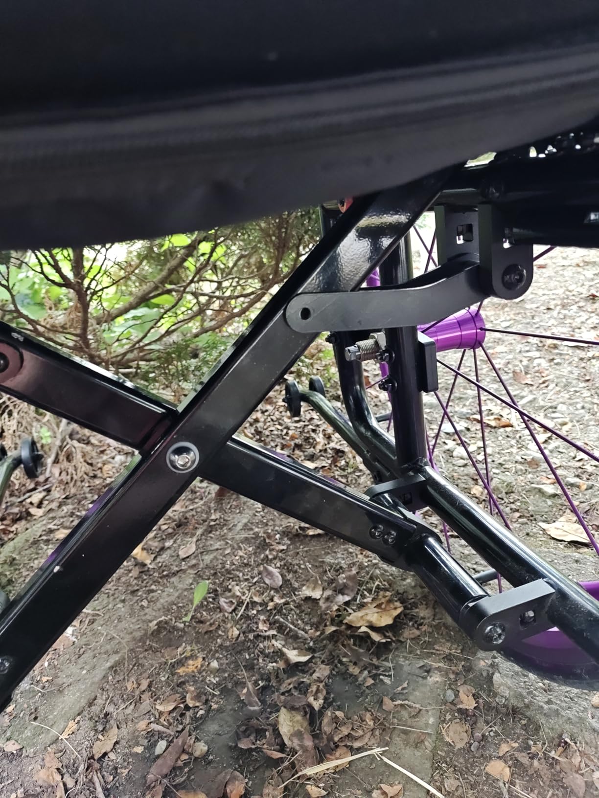 Lightweight Sports Foldable Mute Wheelchair All Terrain Aluminum, Adjustable Footrest Suitable for Teenagers, Adults, Seniors (Purple2, Seat Width 42cm/16.5in) customer photo 1