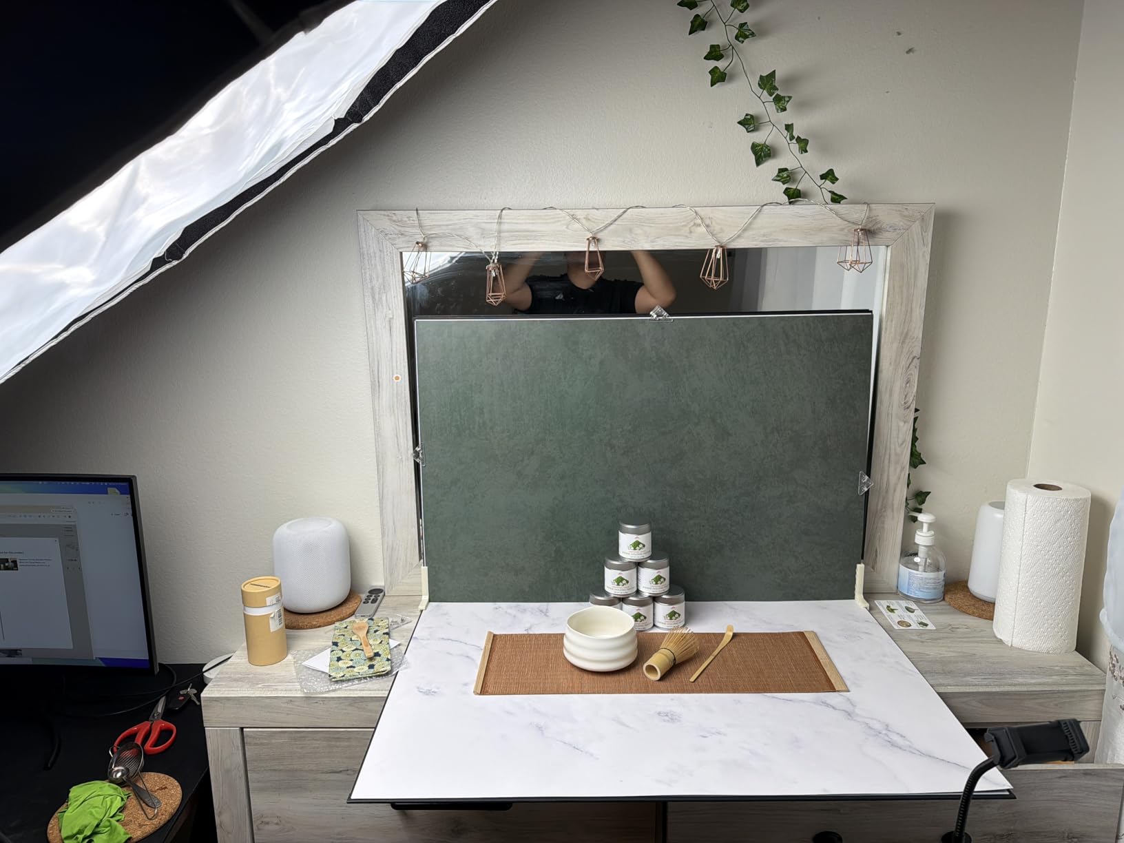 Product Photography Backdrops, 23x35inch 10 Pcs 20 Patterns Photo Backdrop Board, Double-Sided Waterproof Flat Lay Background Paper for Food, Jewelry, Cosmetics customer photo 1