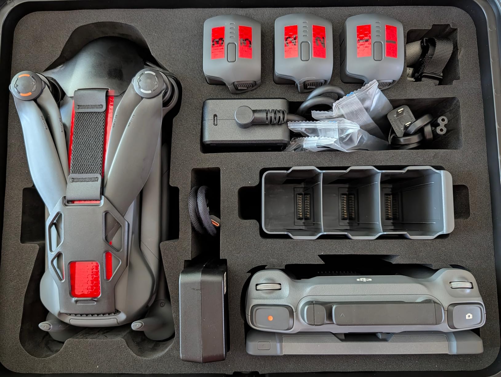 Lekufee Waterproof Hard Carrying Case for DJI Mavic 4 Pro Drone, Creator Combo, Fly More Combo, DJI RC Pro 2/RC 2, Battery (7 pcs), Charging Hub, and other Accessories (Case Only) customer photo 2