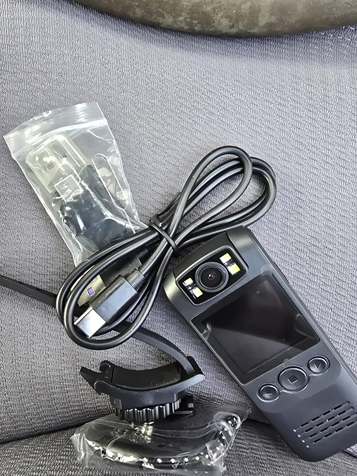 4K Body Camera with Audio and Video Recording, 128GB Mini Wearable Cam with Magnetic Lanyard, Body Worn Camera for Travel, Cycling, Work Security, Police Law Enforcement customer photo 2