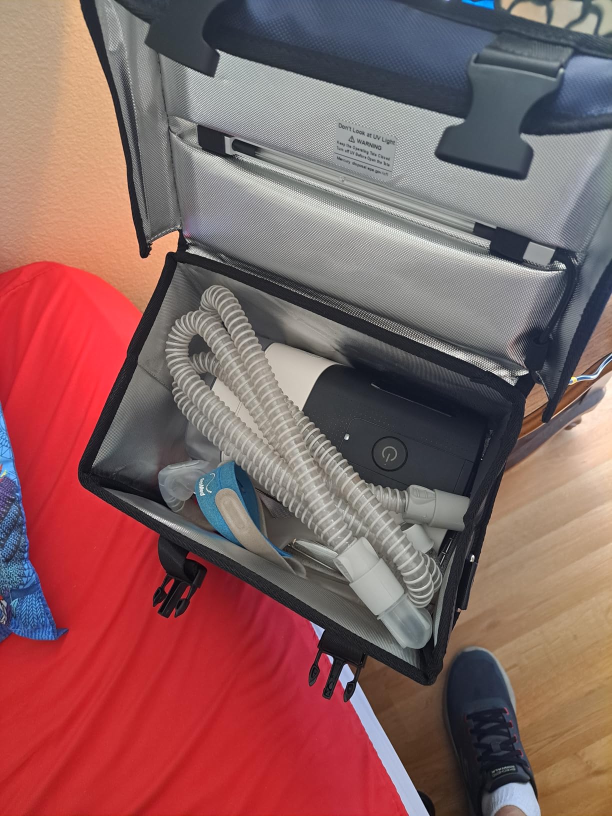 Large UV Sanitizer Box, 36L Portable Sanitizing and Cleaning Machine with 3-Level Timer, Foldable UV Cleaner Box for Household Use Like Phone, Towel, Key, Etc. Ozone Free customer photo 1