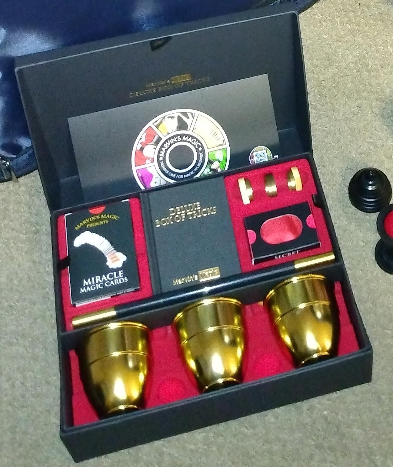 Marvin's Magic - Signature Deluxe Box of Tricks | Executive Set of Magic Tricks | Magic Set for Beginner and Experienced Magicians | Magician Supplies Include Mystical Magic Cards, Dynamic Coins customer photo 2