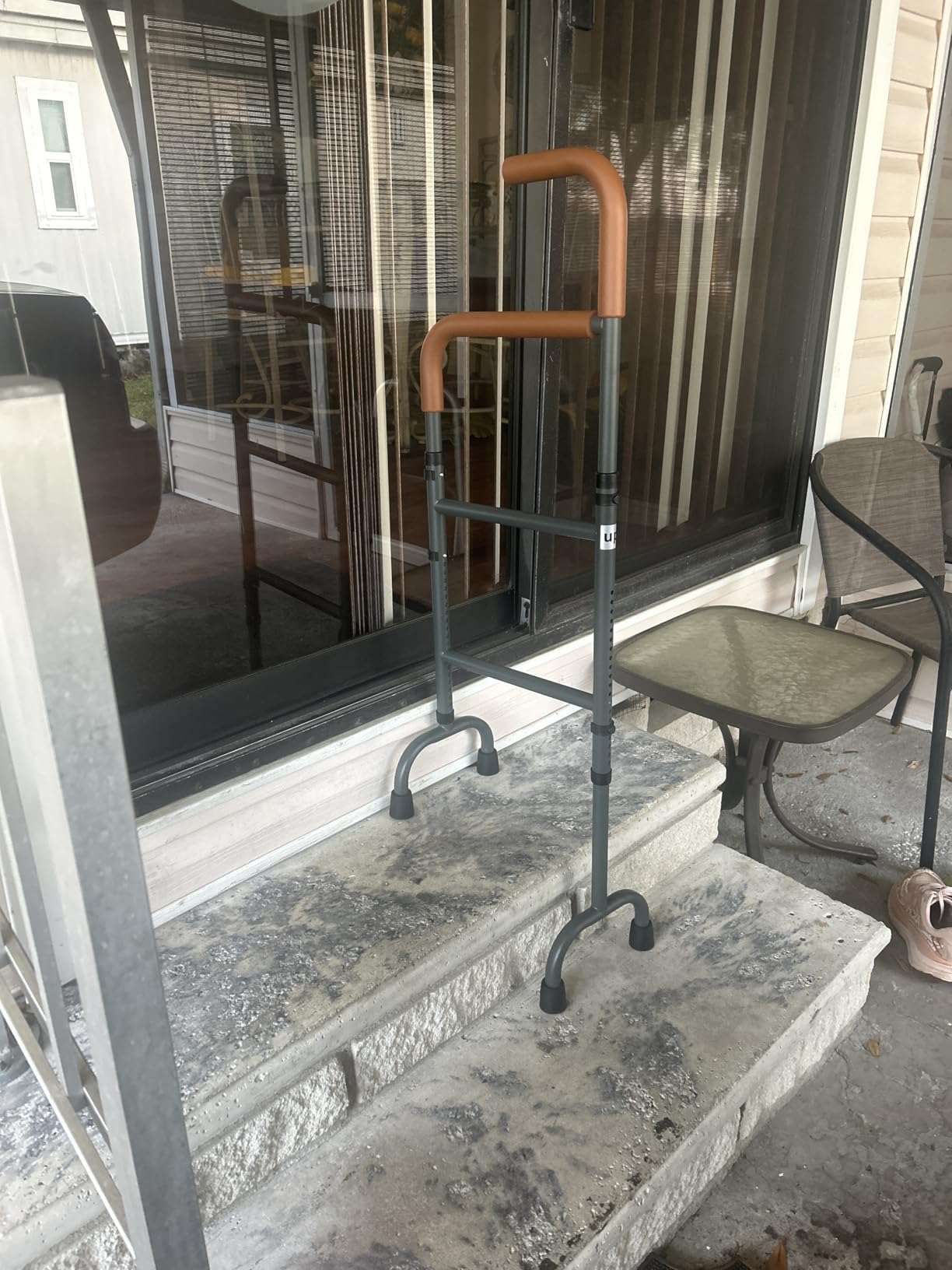 20-Level Adjustable Stair Climbing Assist Cane & Elderly Stair Lift Assist with Anti-Slip Handle & Stabilizing Feet customer photo 2