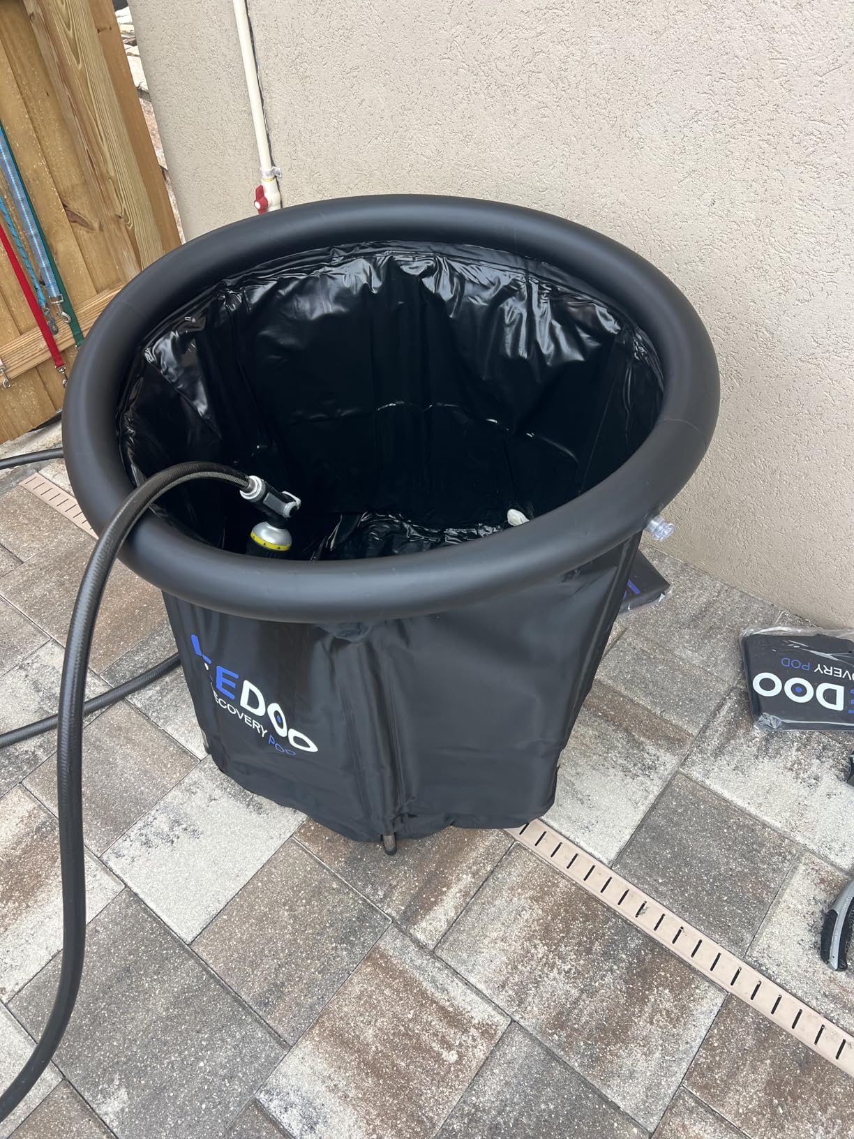 Wxtkkom Ice Bath Tub for Athletes, 119 Gallons Hot & Cold Plunge Tub with Cover for Recovery customer photo 2
