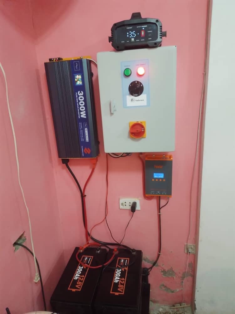 12V 150Ah LiFePO4 Lithium Battery Built-in 100A BMS 1920Wh 15000+ Deep Cycle Rechargable Low Temp Cut Off Battery for Camping, Solar, RV, Marine, Off-Grid Applications customer photo 2