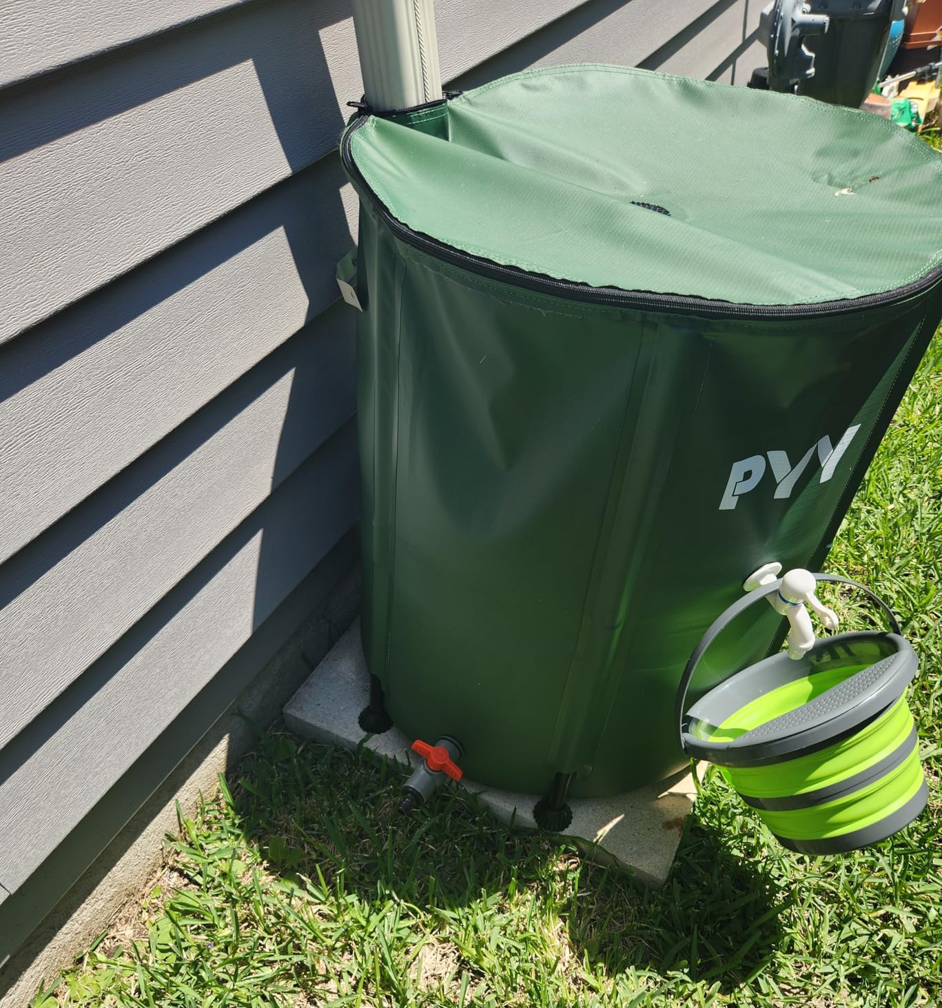 PYY Rain Water Collection Barrel - 100 Gallon Black Large Water Storage Tank with Spigots, Portable Rain Catcher to Collect Rainwater from Gutter, Plastic Rain Catchment System with Collapsible Bucket customer photo 2