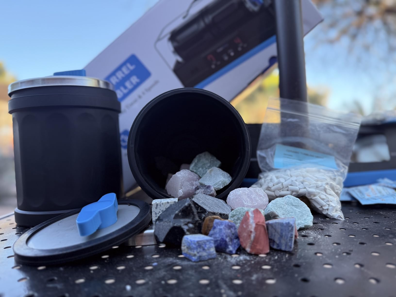 KomeStone Ultra Quiet Brushless Rock Tumbler Kit - 7LB Dual Barrel Polisher with Noise-Canceling Cover, Complete Gemstone & Jewelry STEM Set for Adults & Gift customer photo 2
