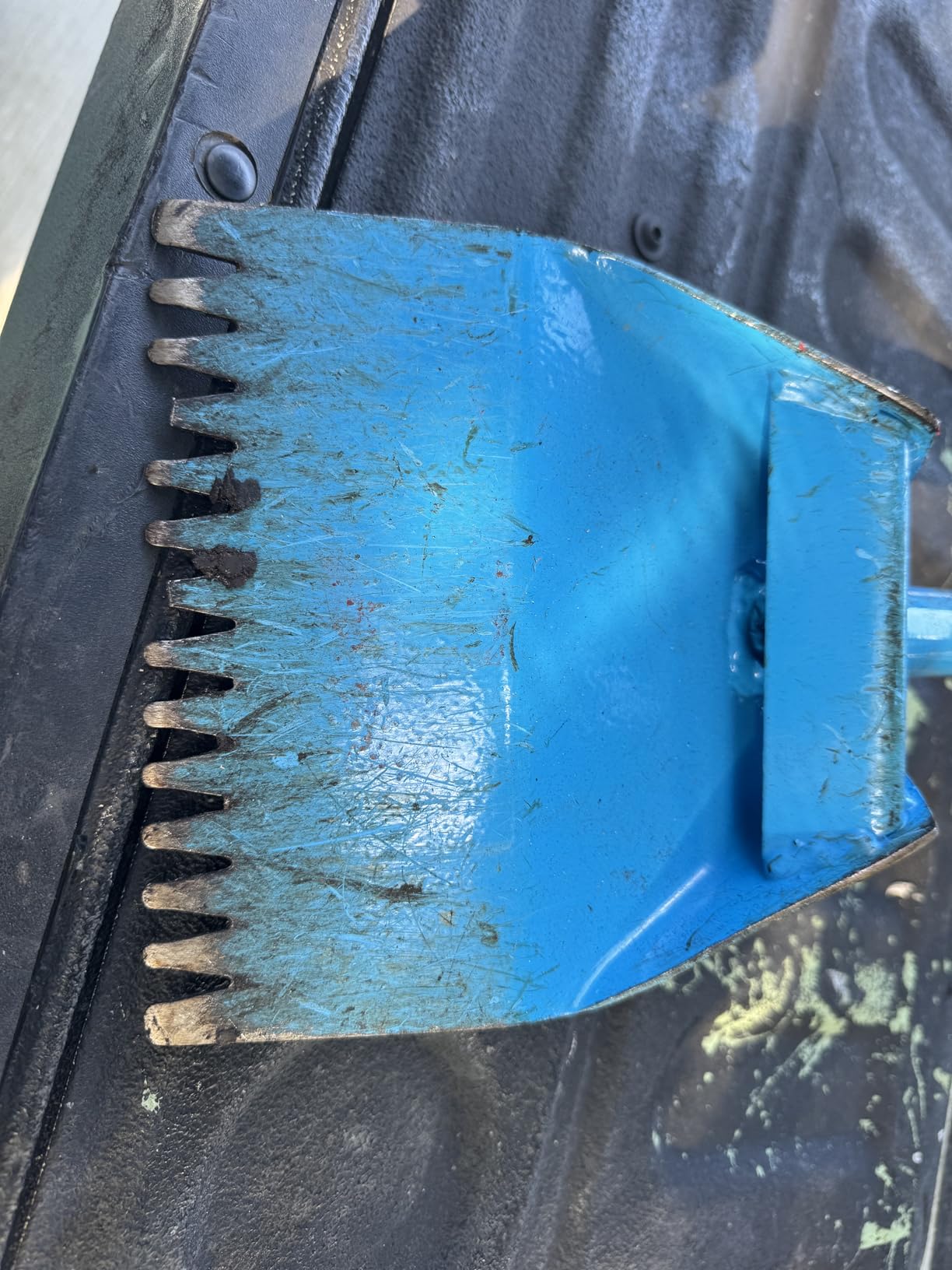 Roof Tear Off Shovel 47.5 in - 6 Pack El Burro Shingle Shovel Stripper | Heavy Duty Steel Roofing Removal Tools for Shingles & Nails | Blue customer photo 2