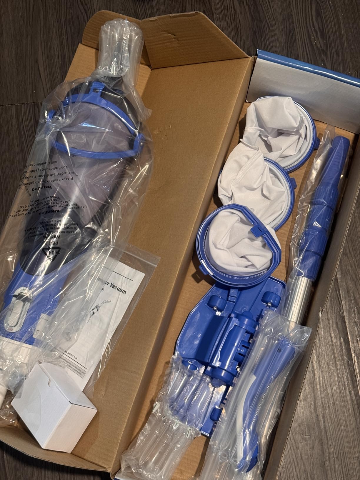 Cordless Pool Vacuum with Telescopic Pole, 18.5 GPM Powerful Suction, 1.5H Supercharge Technology, Handheld Pool Vacuum Cleaner for Above Ground/Inground Pools, Hot Tubs, Blue customer photo 1
