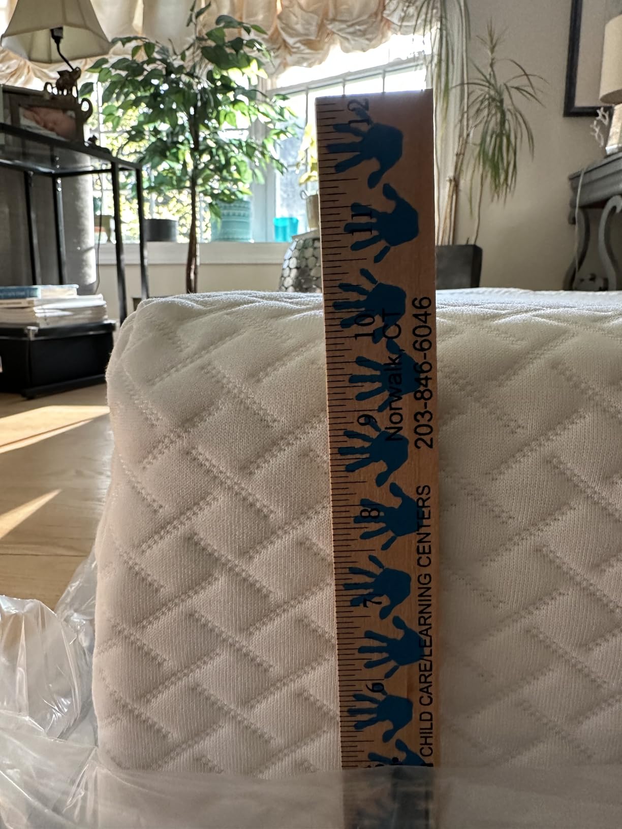 EGOHOME 10 Inch Short Queen Mattress, Memory Foam Mattress in a Box with Cooling Green Tea Gel, Relieve Pressure with Medium Firm Support, CertiPUR-US Certified, 60''L x 75''W, White customer photo 1