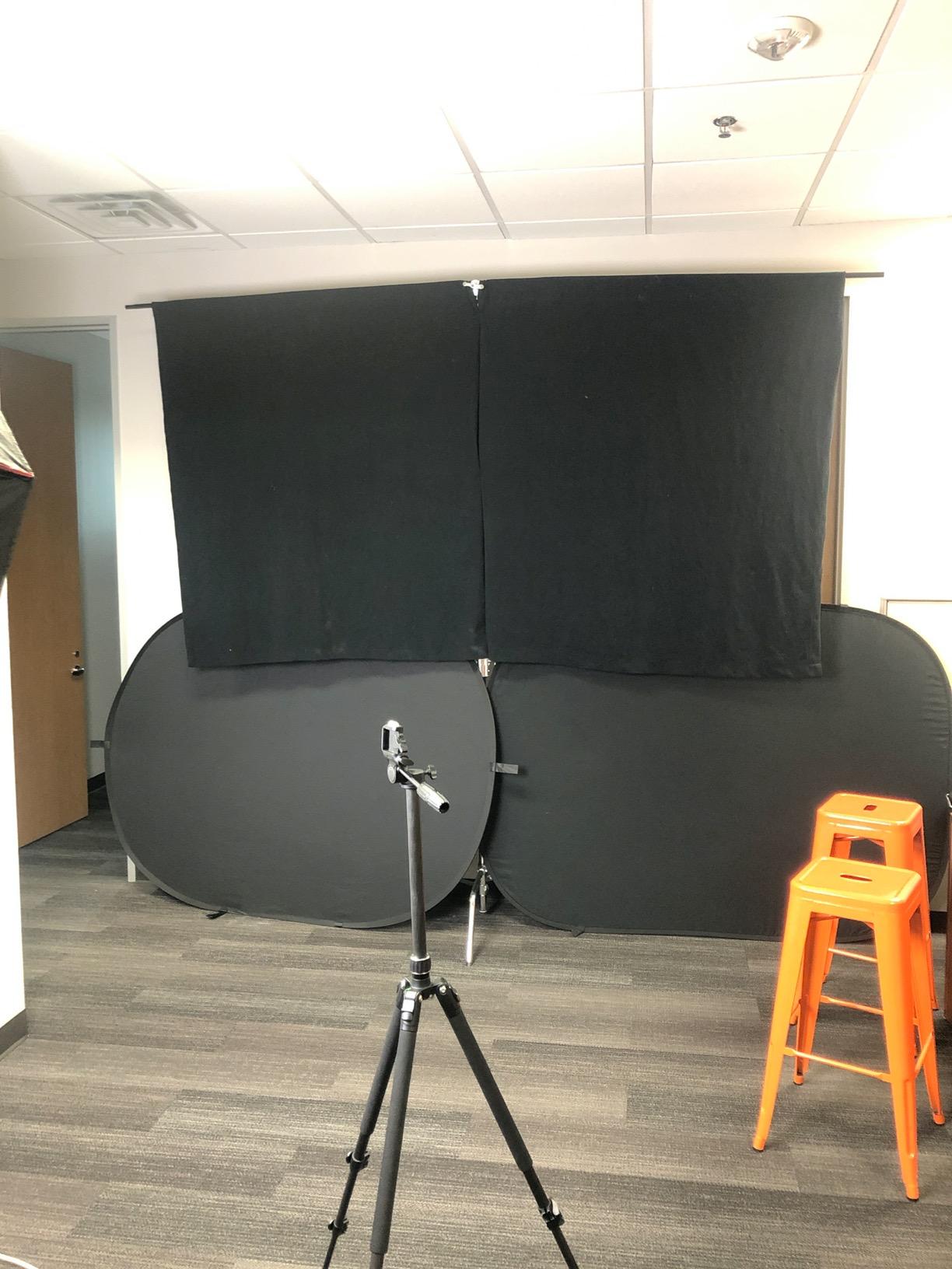 Flashpoint 10' C Light Stand on Turtle Base Kit with Two Tier Spring Loaded Riser Column, 3 GOBO Heads, Baby Pin and 40 Grip Arm, Chrome customer photo 1