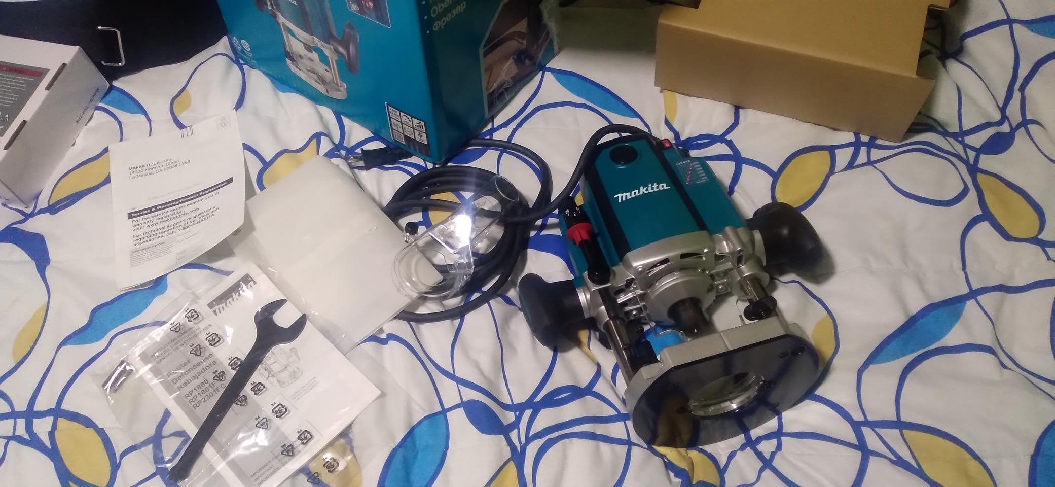 Makita RP2301FC 3-1/4 HP Plunge Router, with Variable Speed customer photo 2