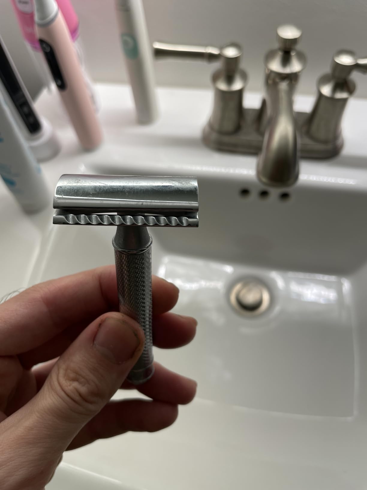 MUHLE TRADITIONAL R89 Double Edge Safety Razor (Closed Comb) | Perfect for Everyday Use customer photo 1