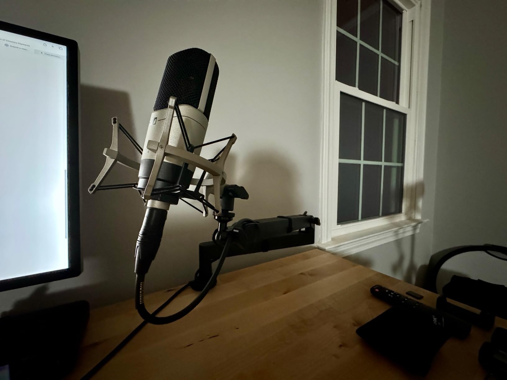 Sennheiser Pro Audio MK 4 Cardioid Condenser Studio Microphone customer photo 1
