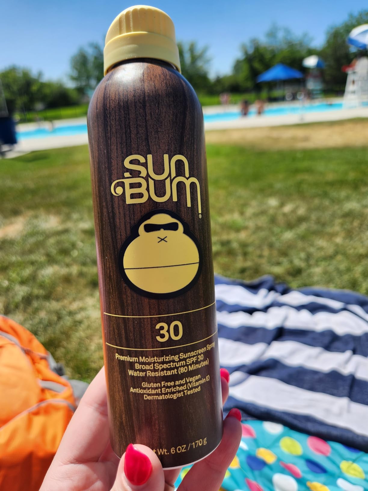 Sun Bum Original SPF 30 Sunscreen Body Spray - Broad Spectrum Moisturizing Sunscreen with Vitamin E - Hawaii 104 Act Compliant - 6 oz customer photo 1