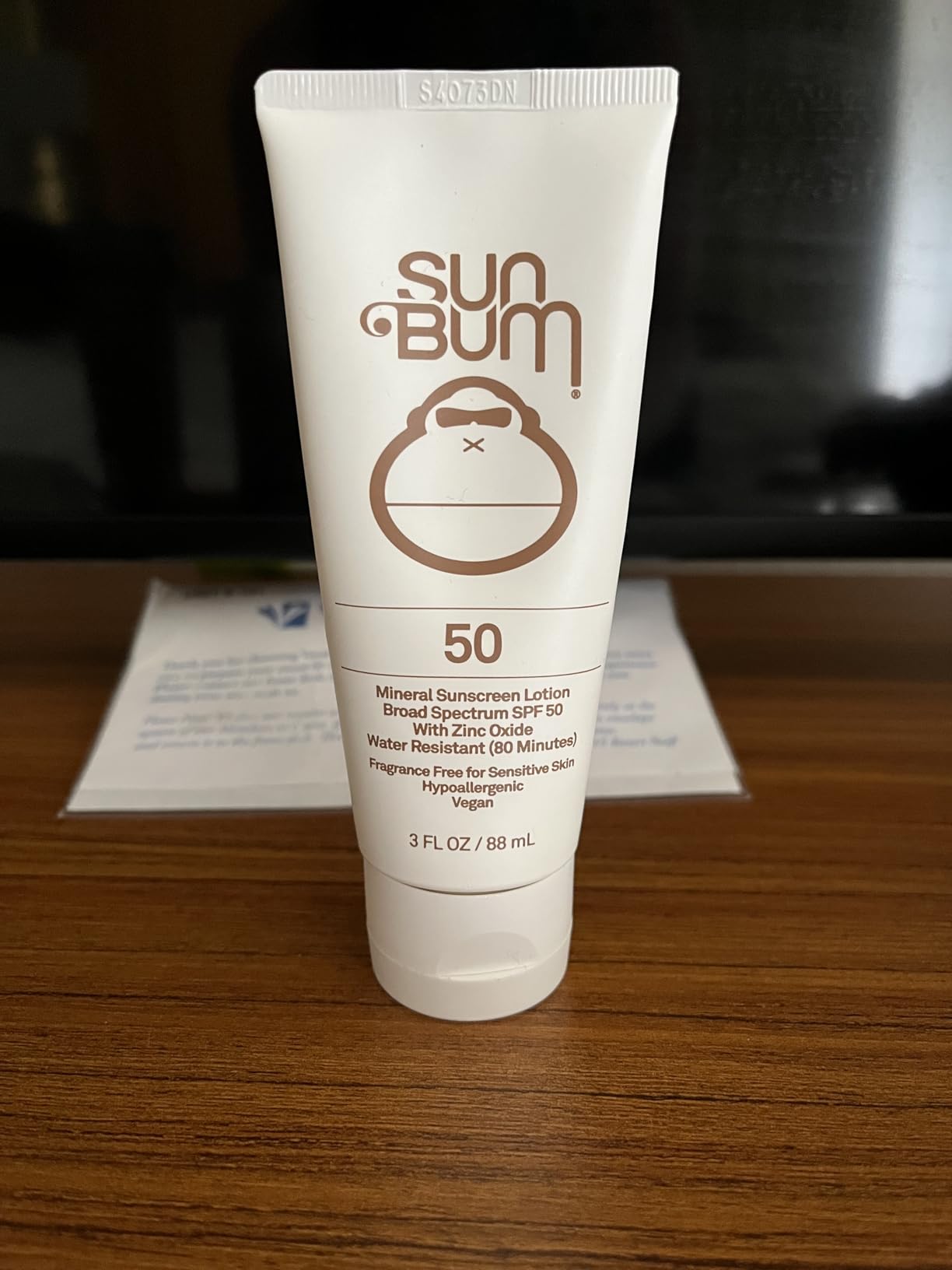 Sun Bum Original SPF 30 Sunscreen Body Spray - Broad Spectrum Moisturizing Sunscreen with Vitamin E - Hawaii 104 Act Compliant - 6 oz customer photo 2