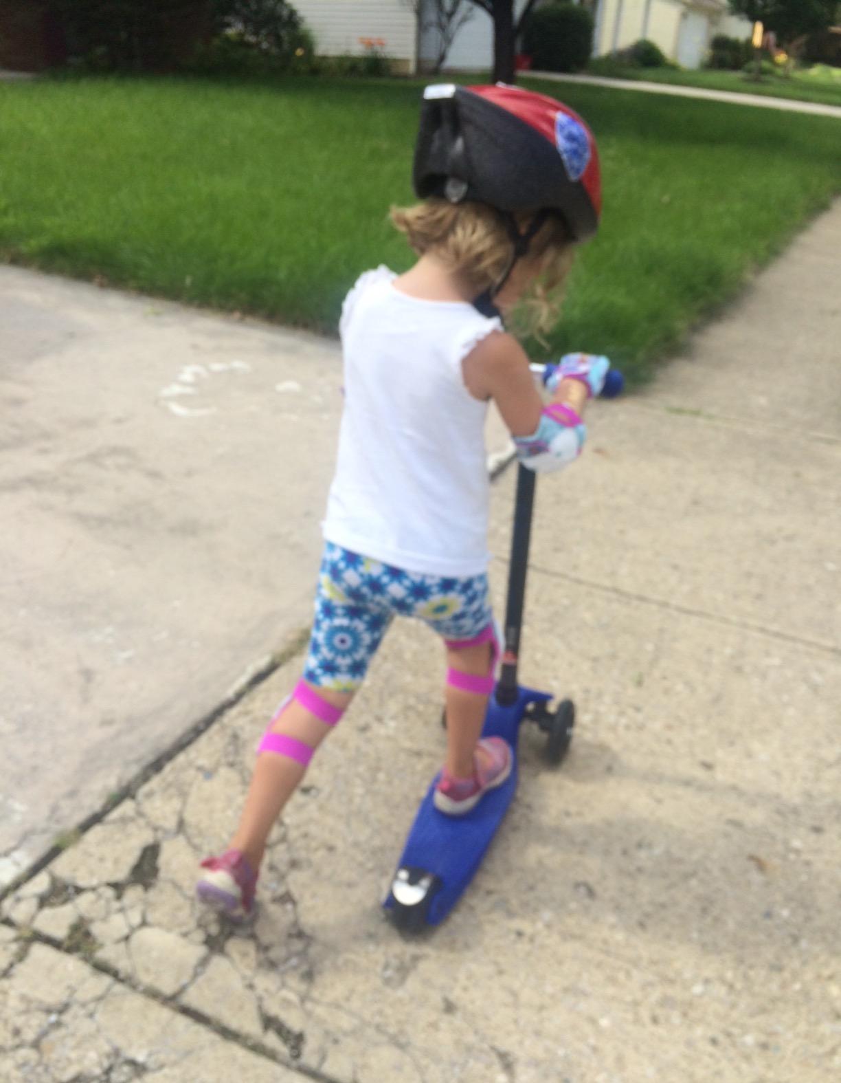 Micro Kickboard | Maxi Original Kids Scooter for Ages 5-12 | Children up to 110 lbs | 3 Wheel Lean-to-Steer Design | Adjustable T Bar | Smooth Ride PU Wheels | Swiss Design customer photo 1