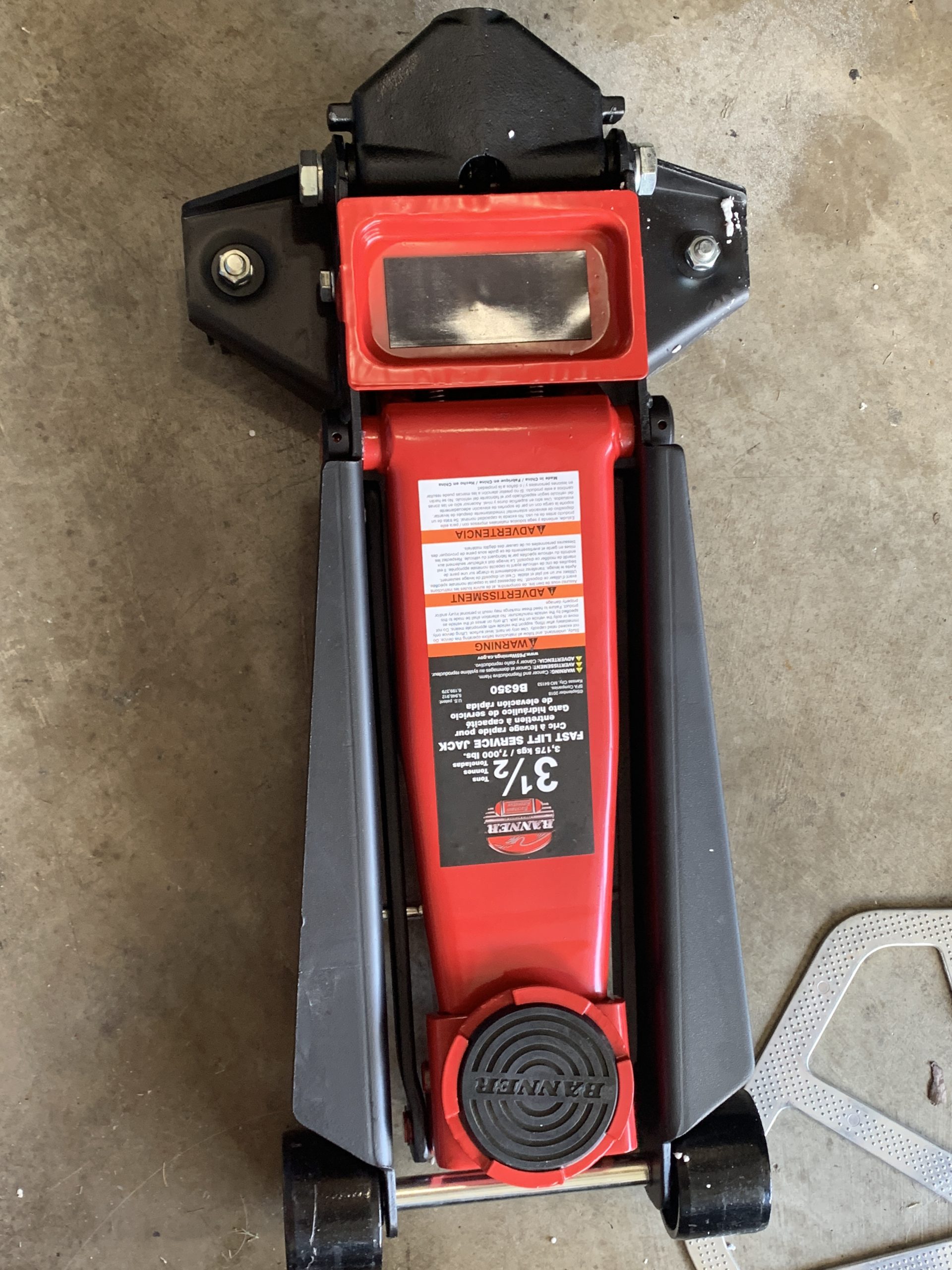Blackhawk B6350 Black/Red Fast Lift Service Jack - 3.5 Ton Capacity, 28 1/2